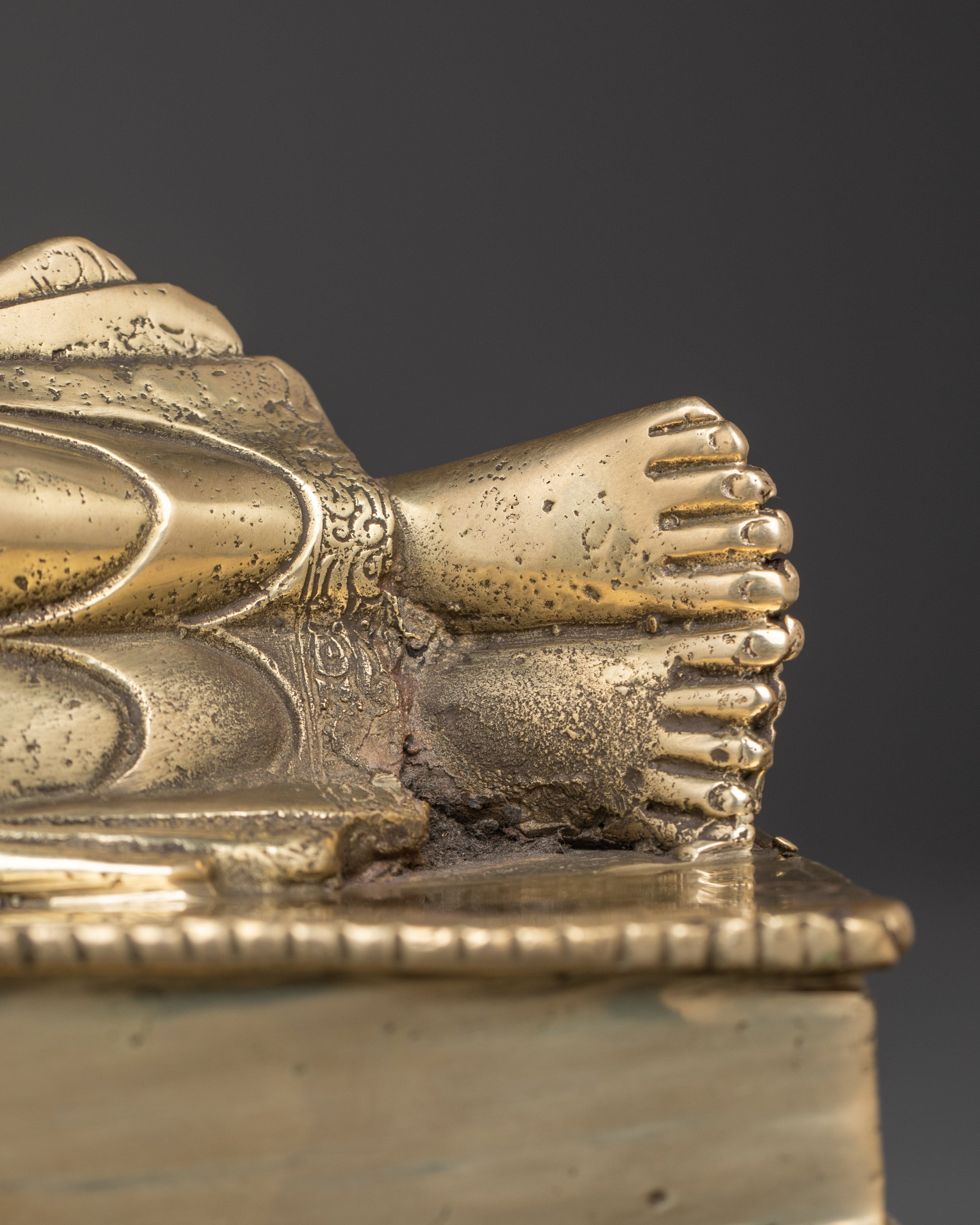 Handcrafted Sleeping Buddha Statue for Meditation & Spiritual Art