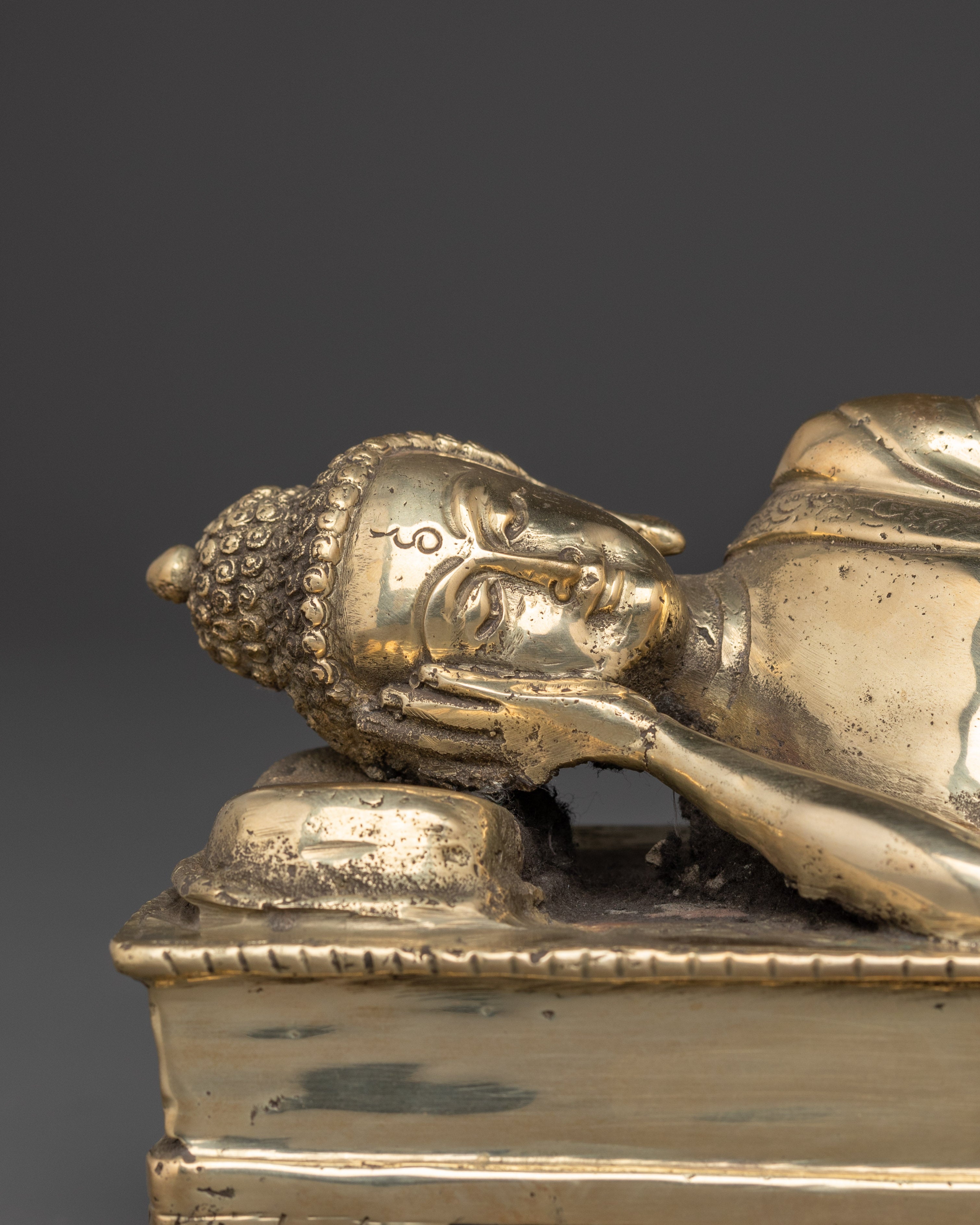 Handcrafted Sleeping Buddha Statue for Meditation & Spiritual Art