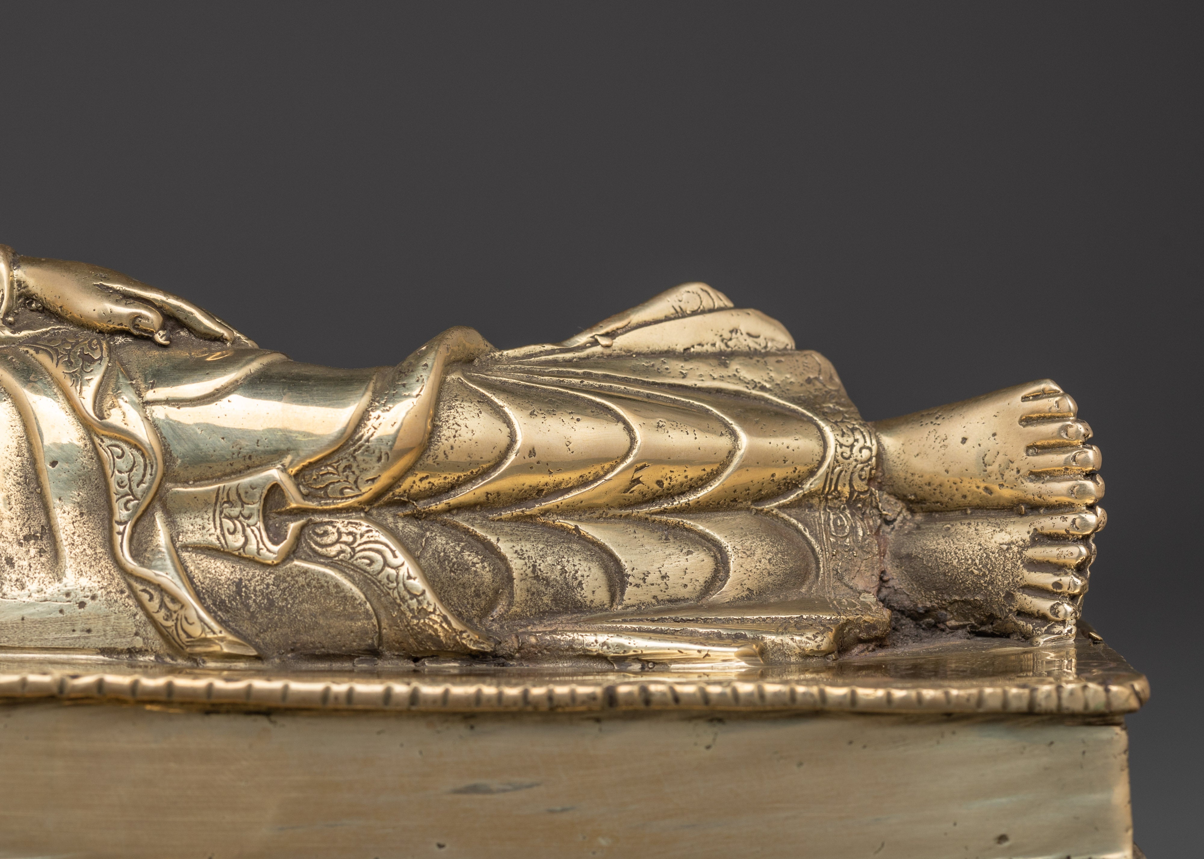 Handcrafted Sleeping Buddha Statue for Meditation & Spiritual Art