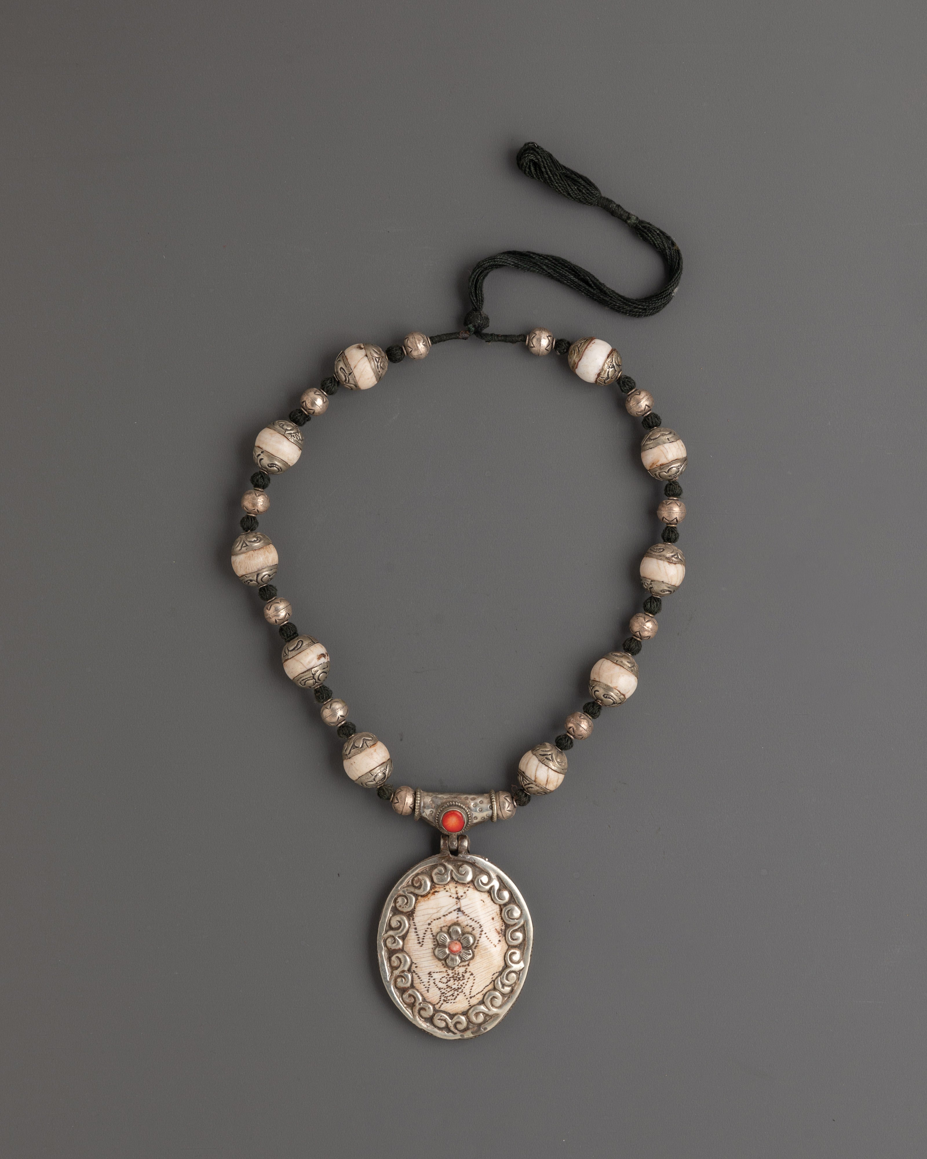 Tibetan Conch Shell Necklace with Coral Inlay Pendant