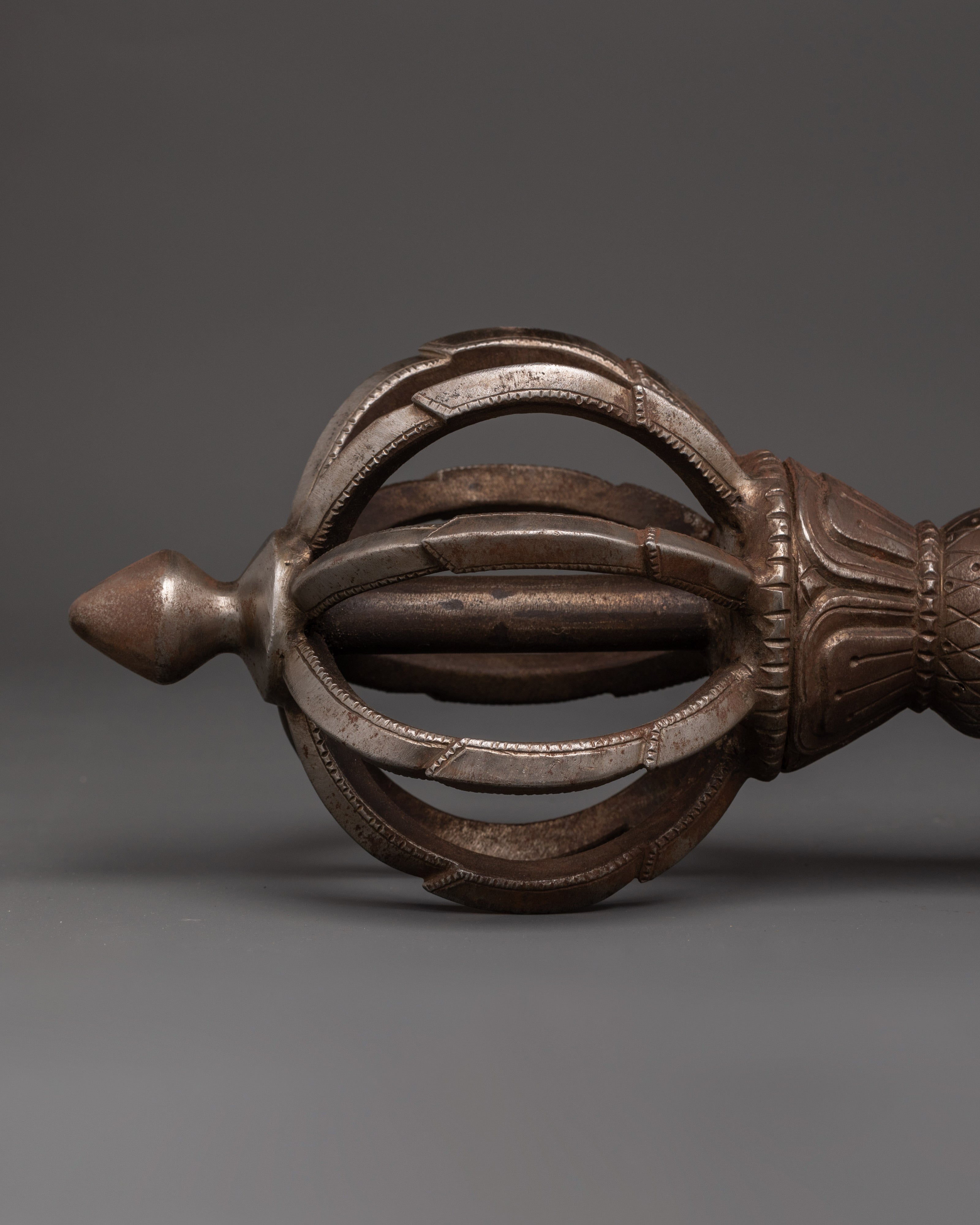 Handcrafted 7kg Tibetan Vajra | Iron Ritual Dorje for Buddhist Ceremonies