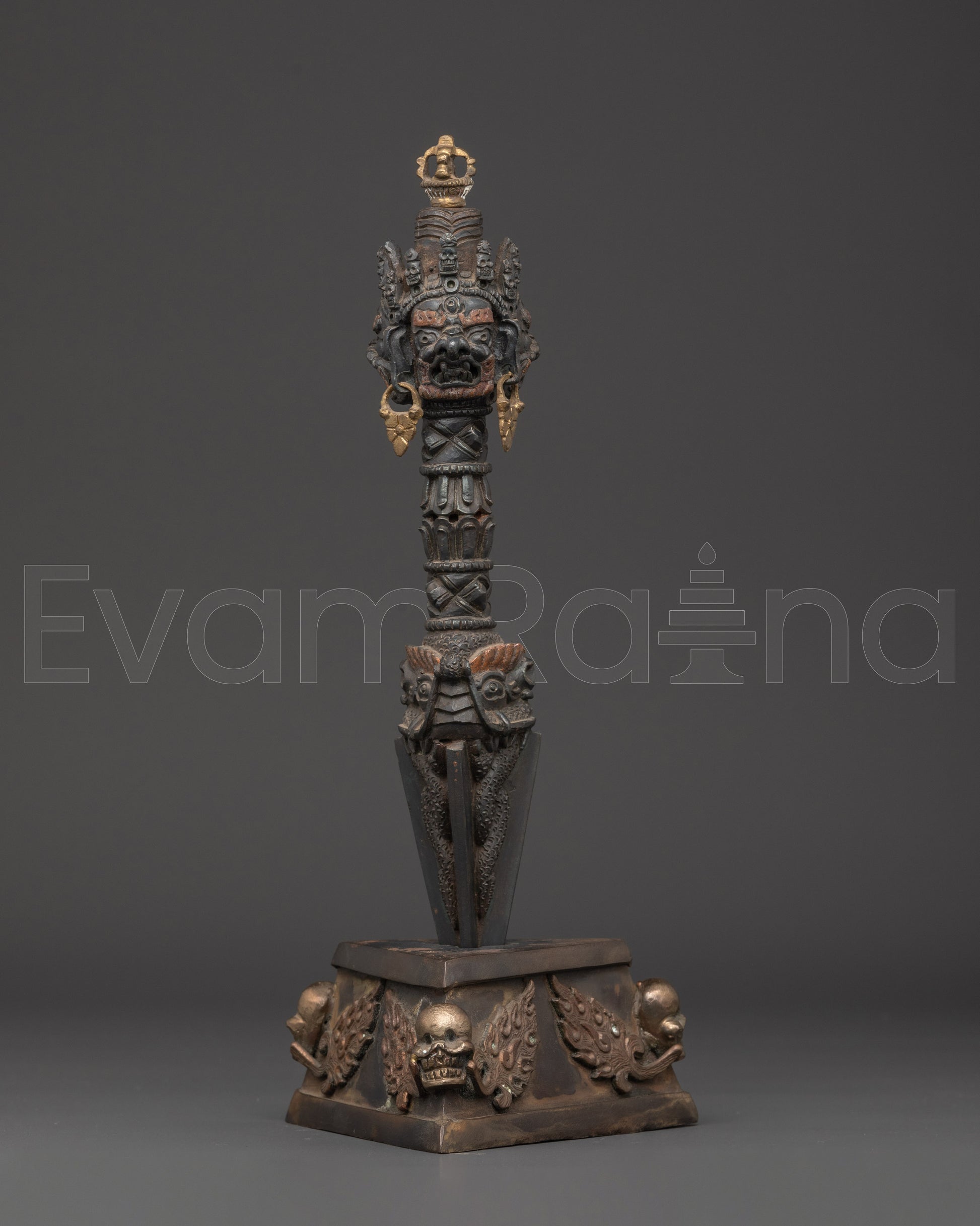  Lion Statues Set 