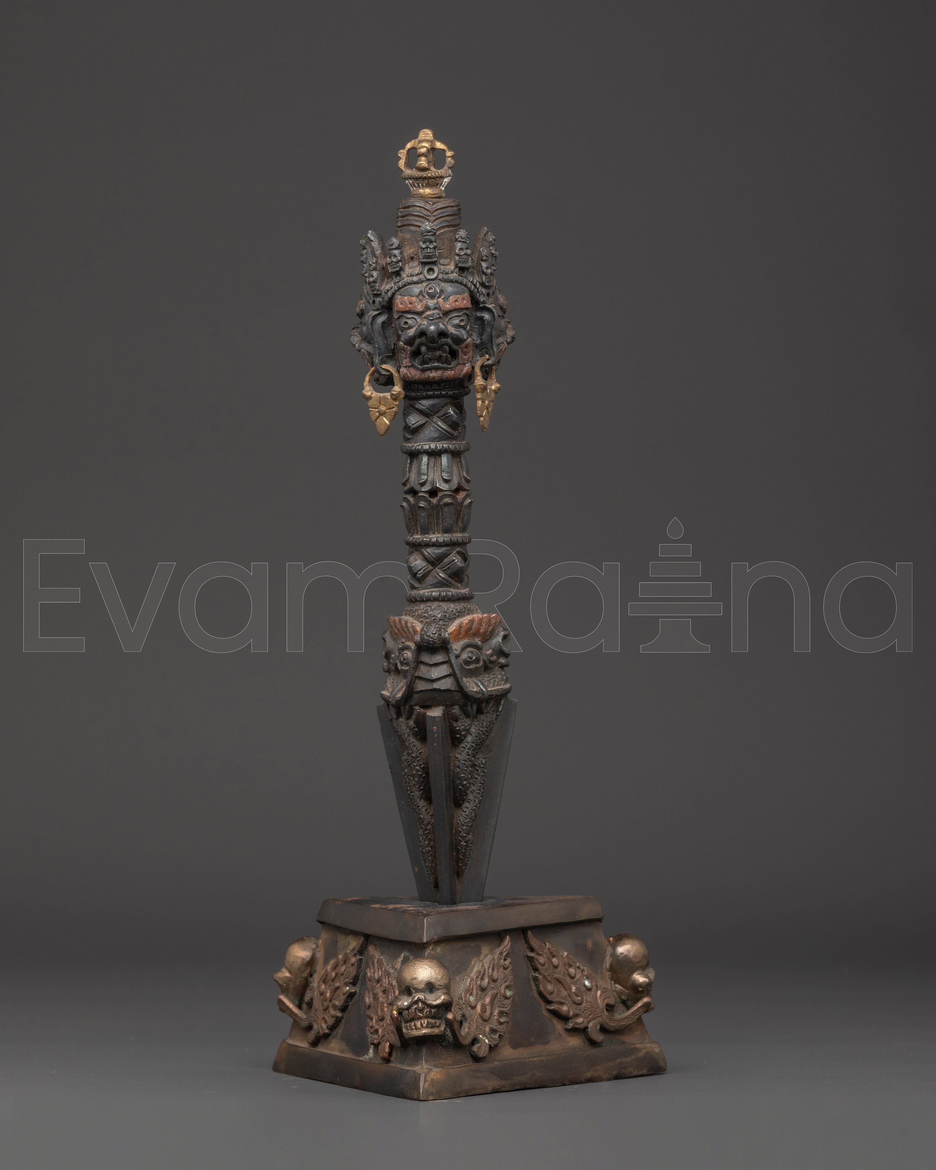  Lion Statues Set 