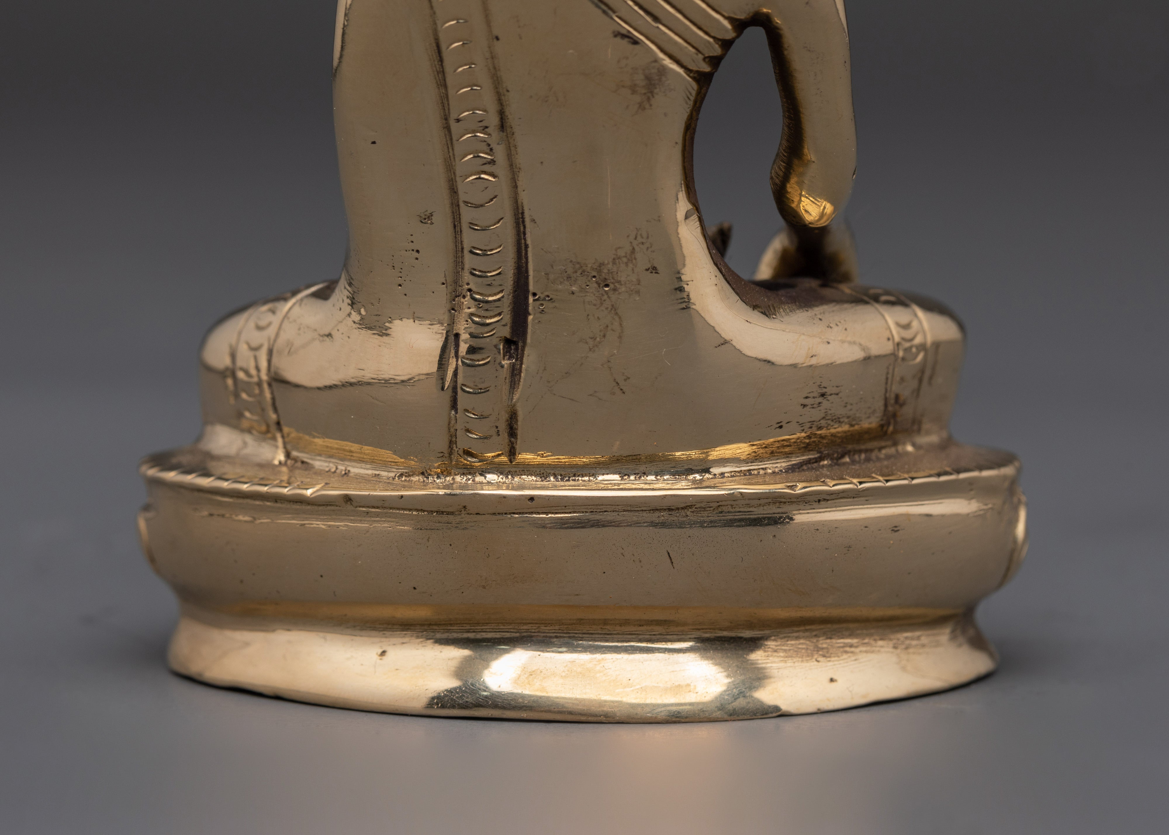 Shakyamuni Buddha Statue for Serene Decor | Tibetan Buddhist Artwork