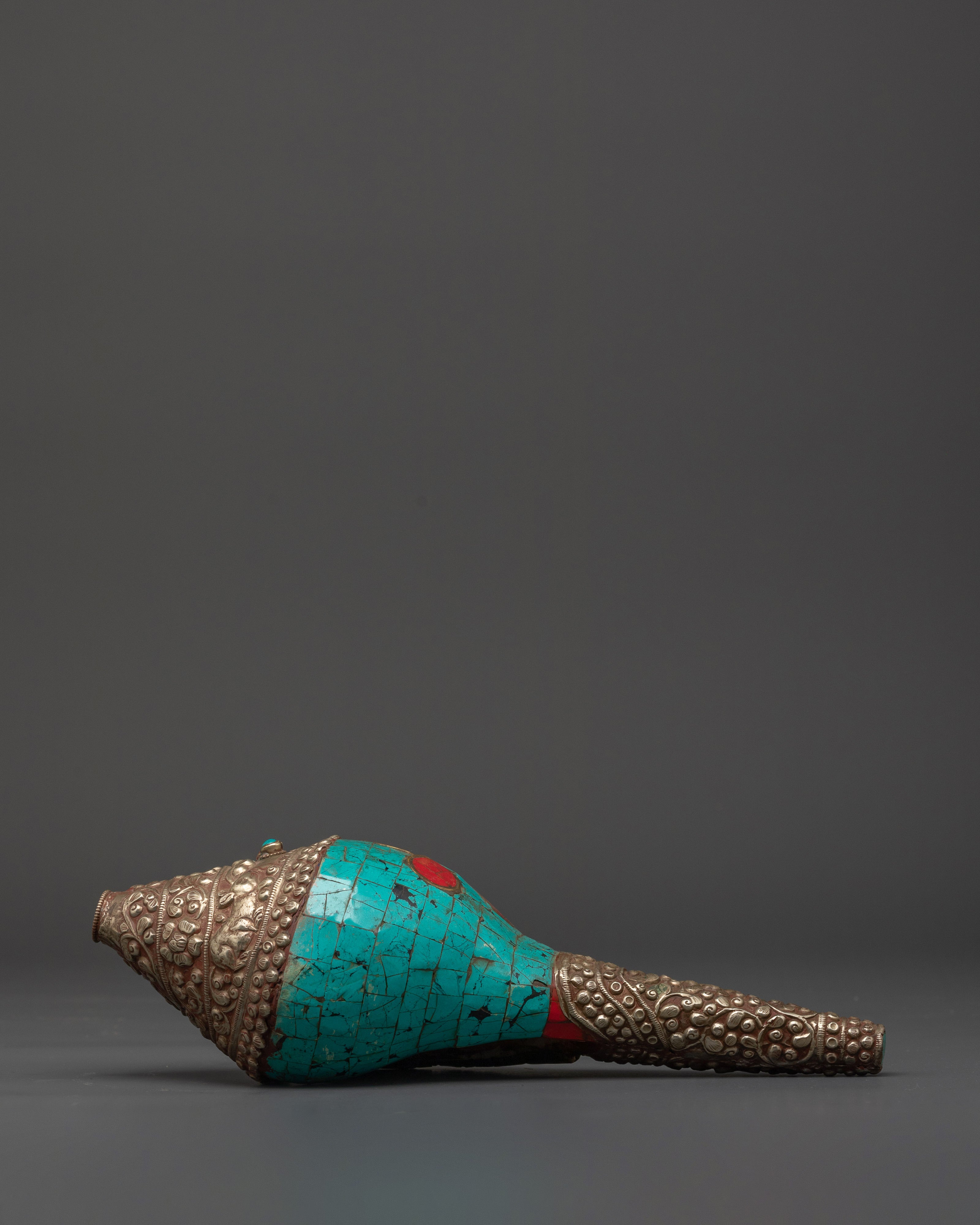 Ritual conch | Handcrafted Shankha for Puja