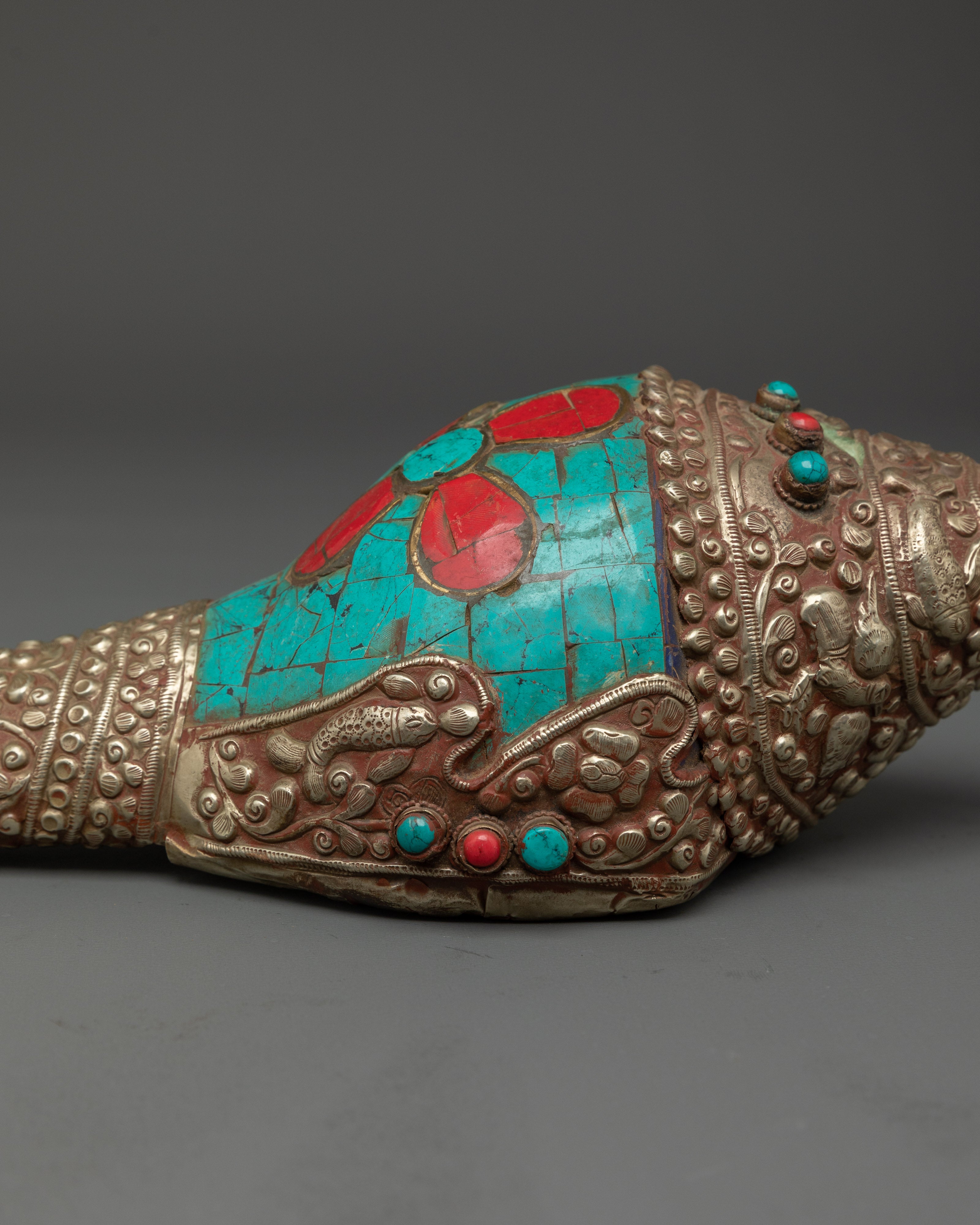 Ritual conch | Handcrafted Shankha for Puja