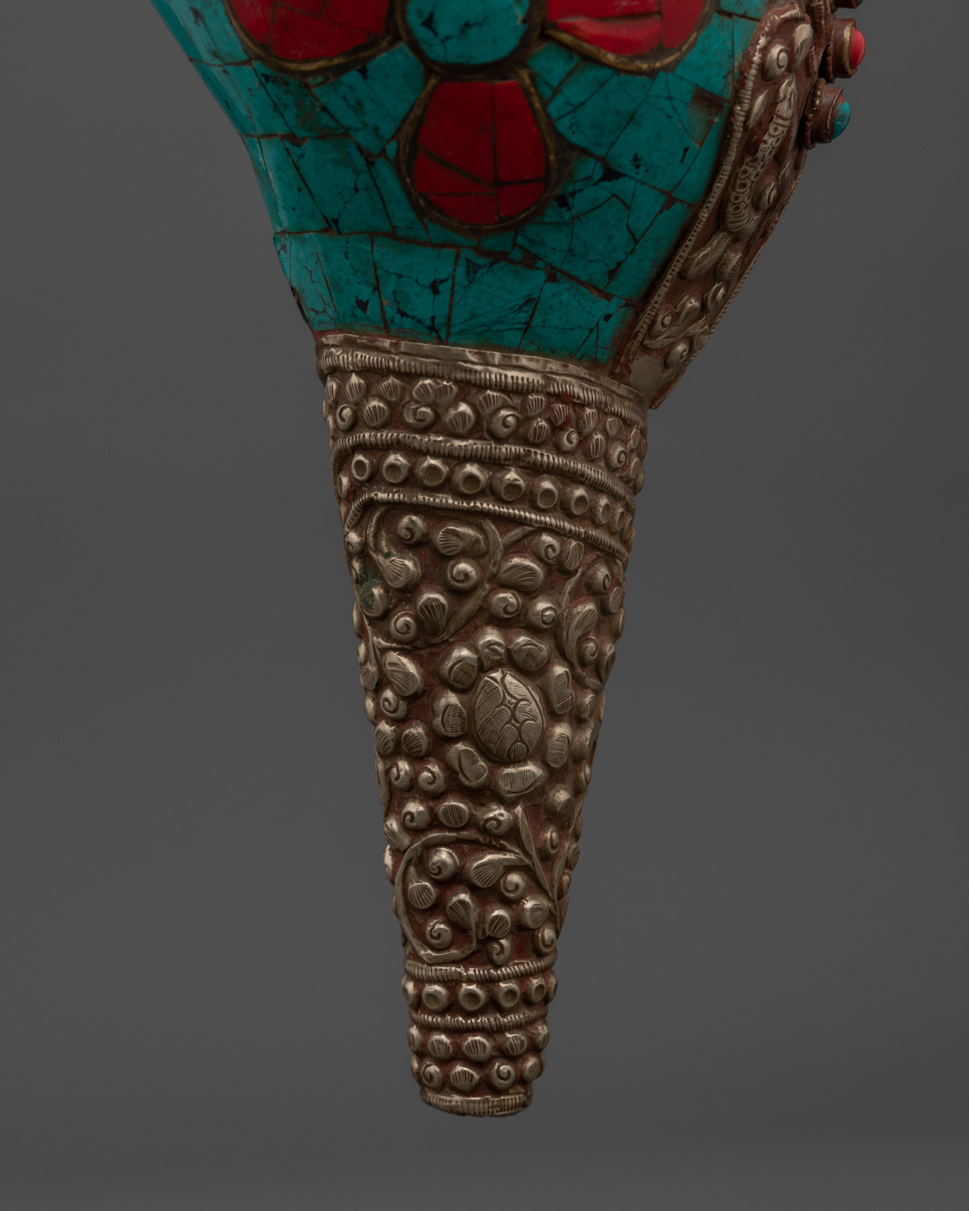 Ritual conch | Handcrafted Shankha for Puja
