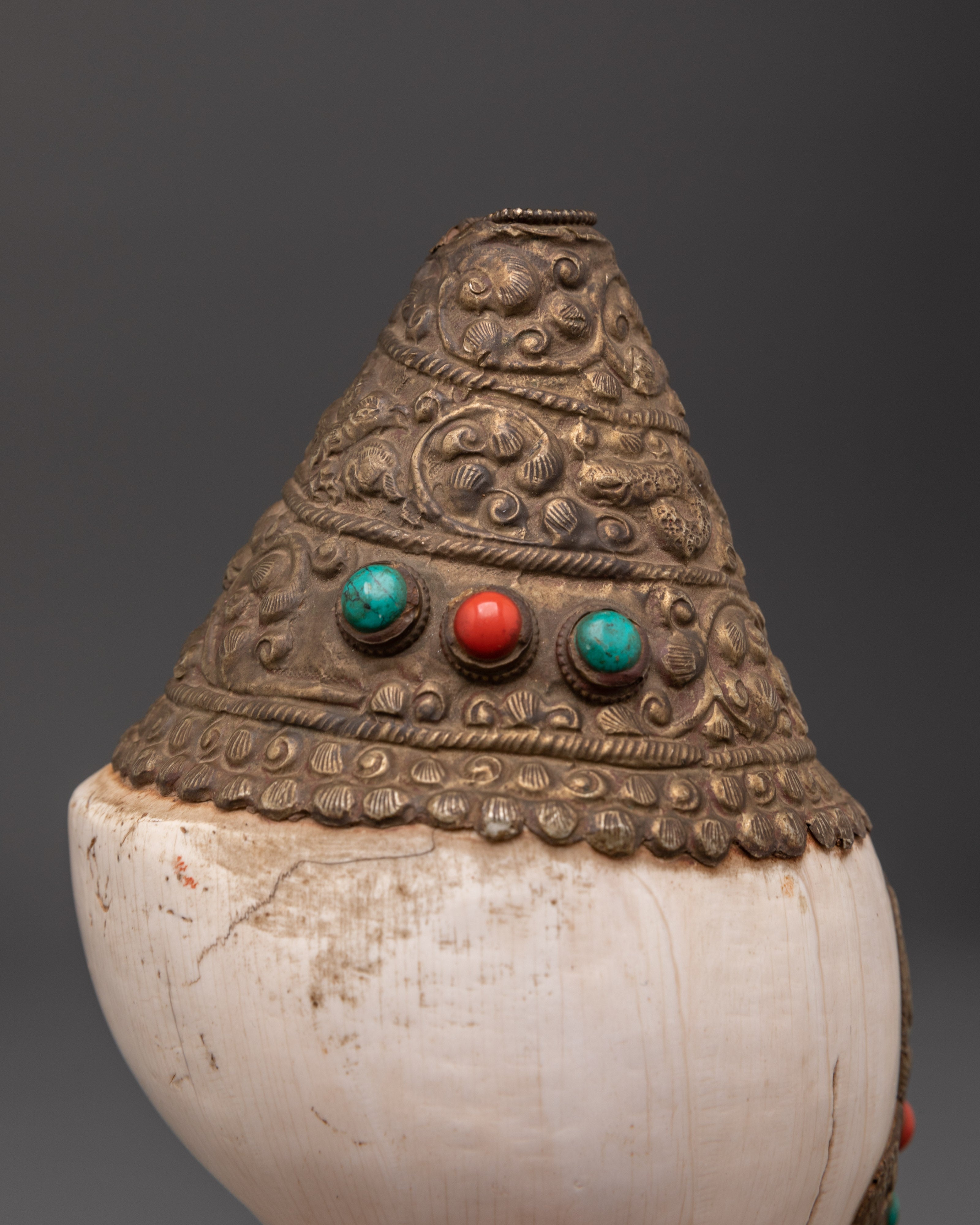 Conch Shell for Buddhist Ritual Practice | Meditation Sound Instrument