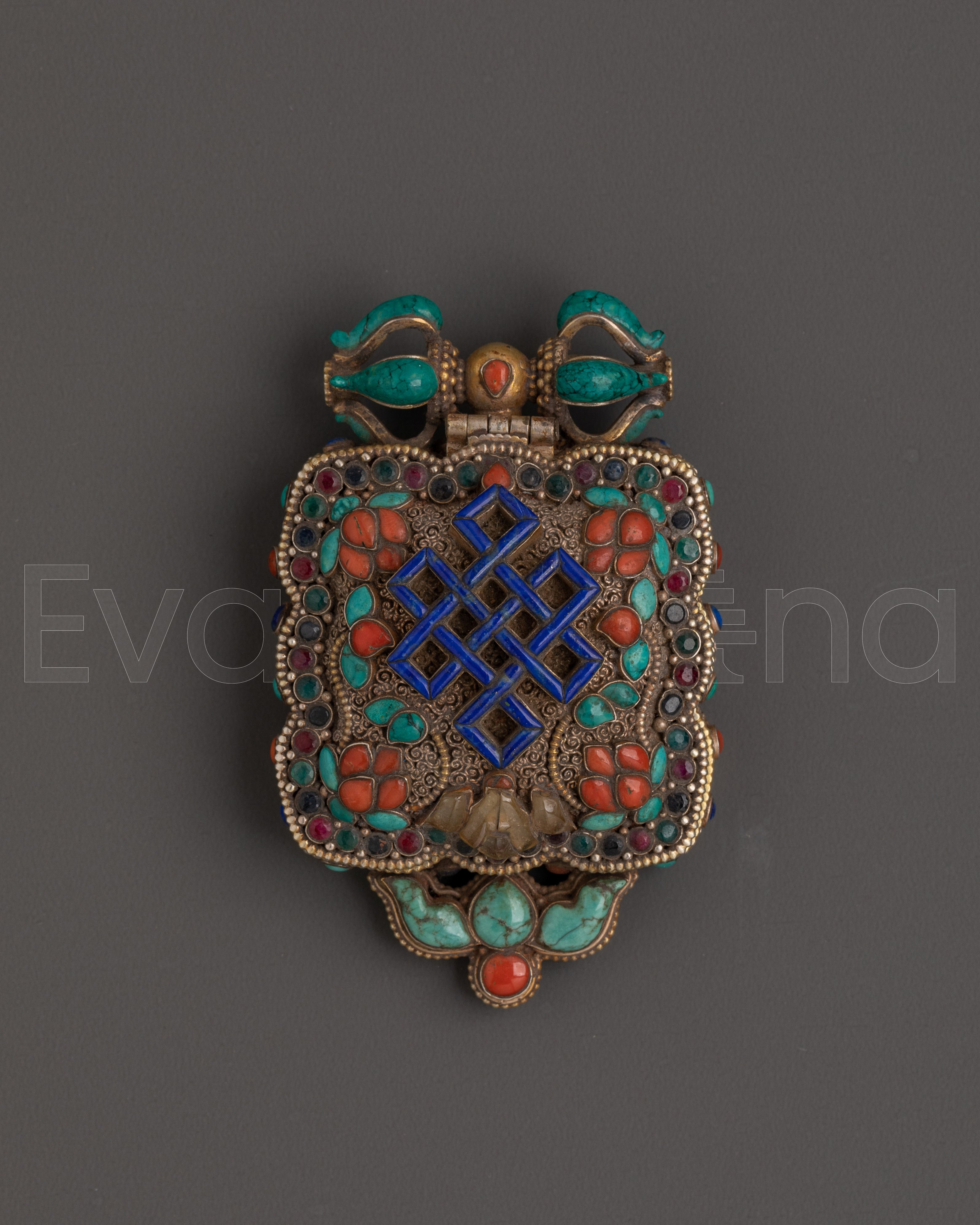 Ghau Locket 