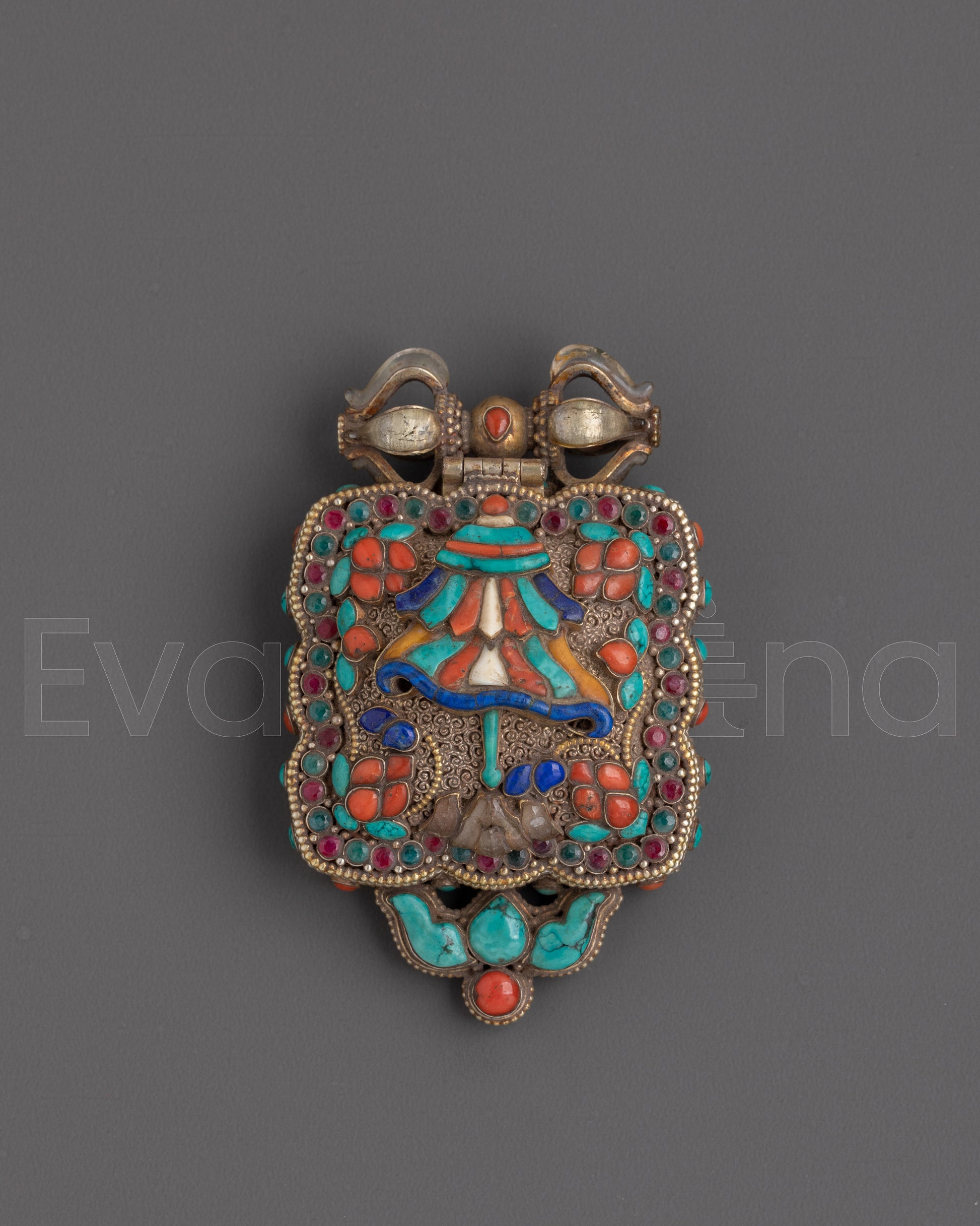 Ghau Locket