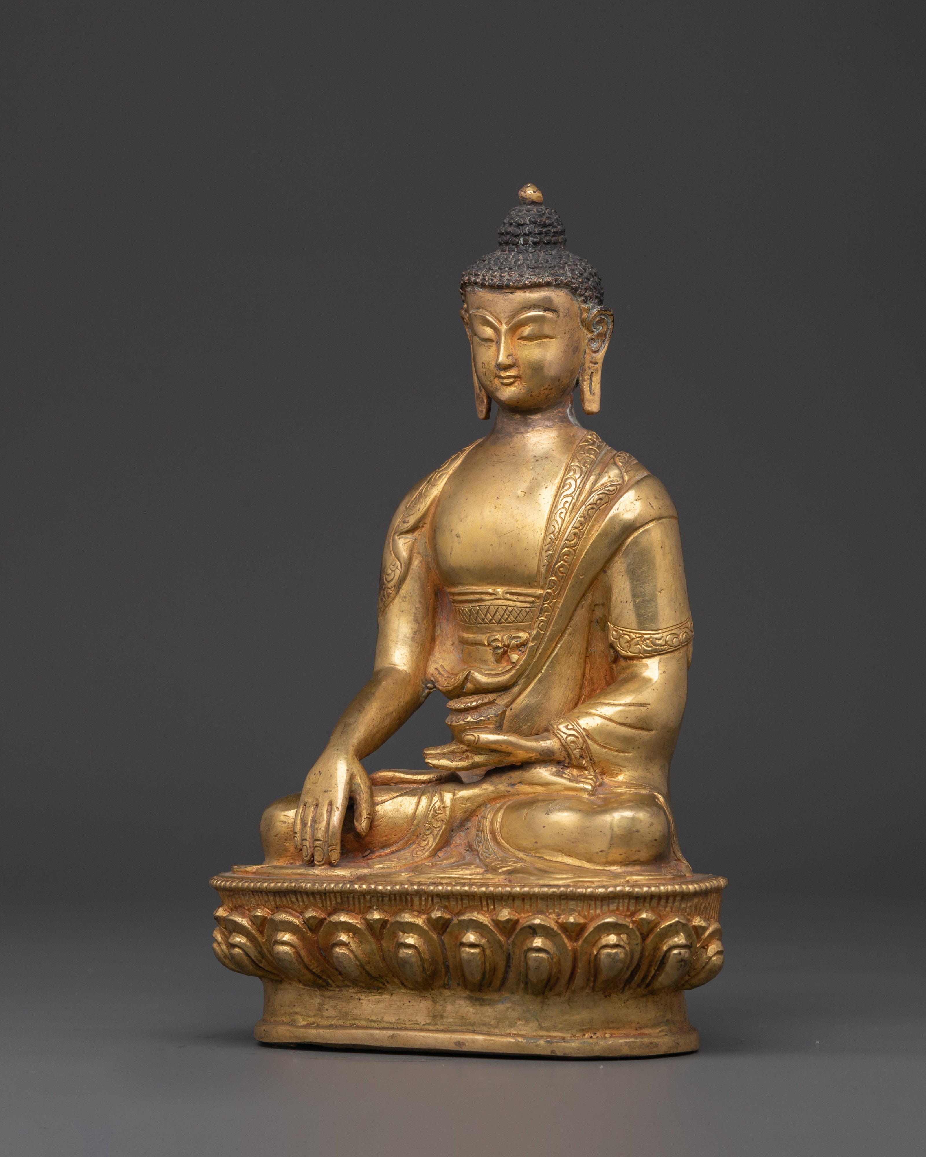 Shakyamuni Buddha Statue for Peace | Handcrafted Gold-Plated Copper Figurine