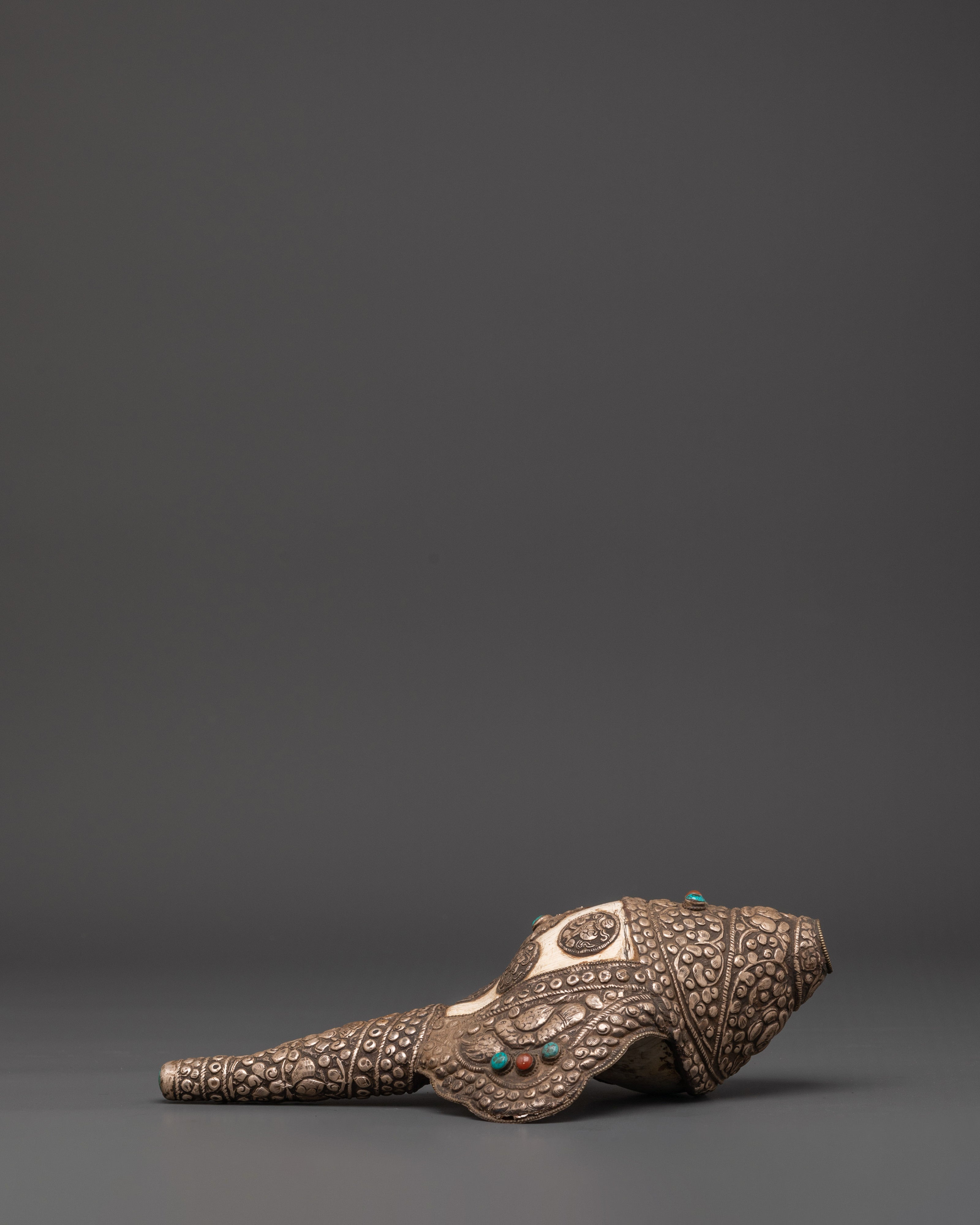 Buddhist Ritual Conch with White Metal | Conch Shell for Blessings