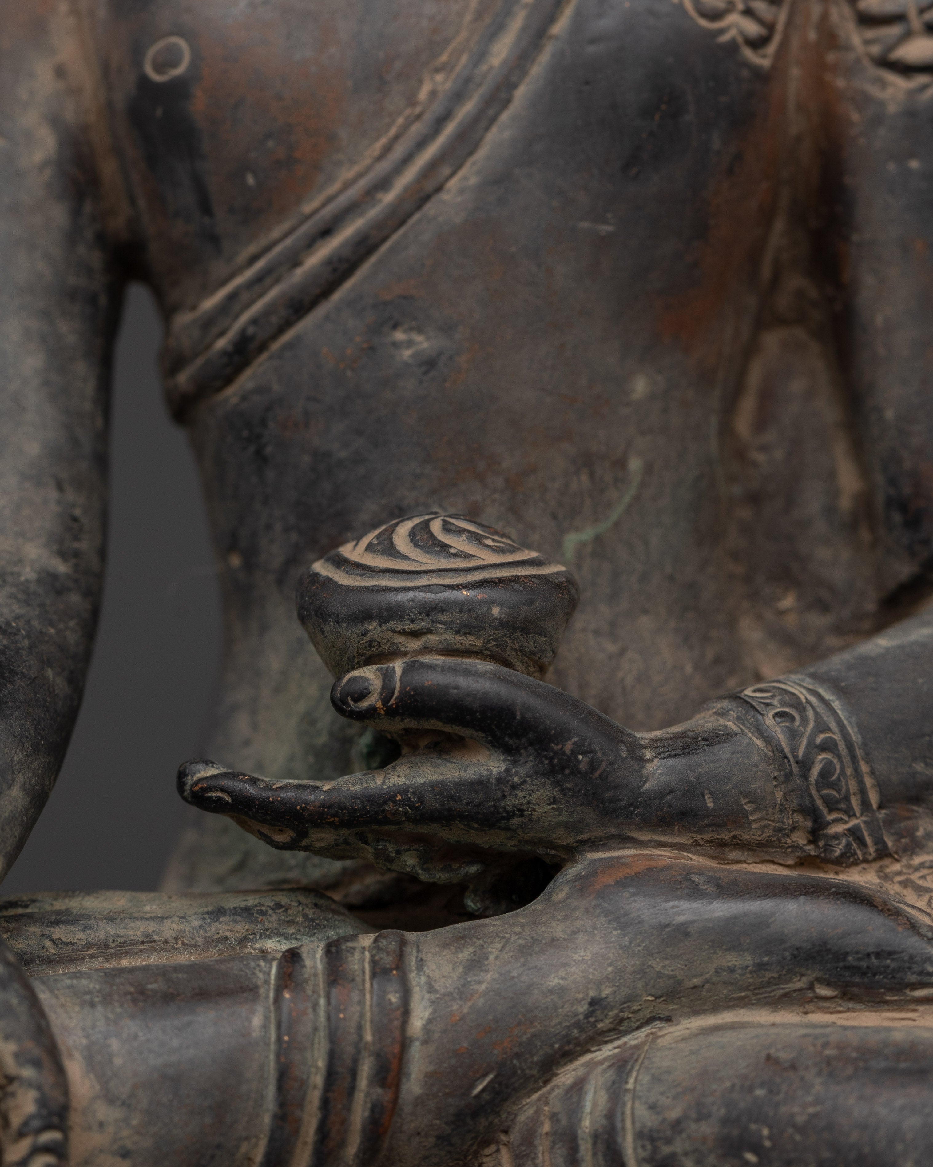 Peaceful Shakyamuni Buddha Statue | Buddha for Enlightenment and Inner Peace