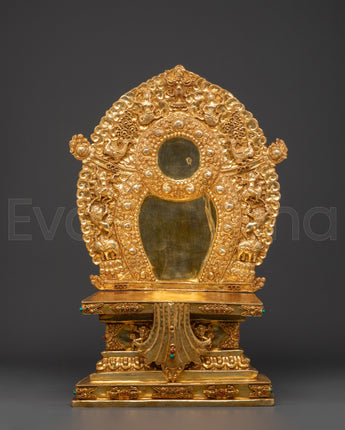  Throne 