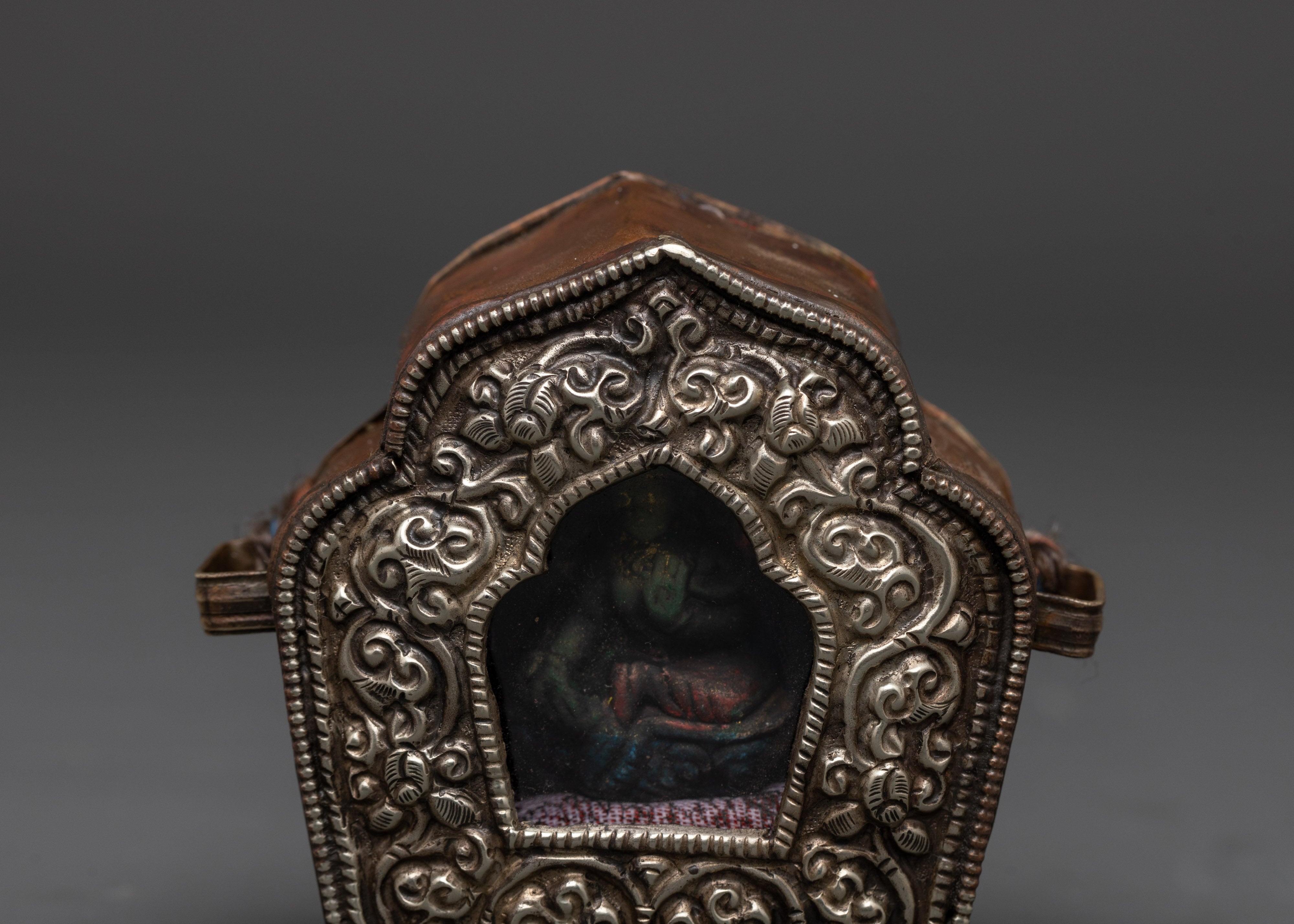 Ghau box with Green Tara Goddes | Swift Compassion and Liberation