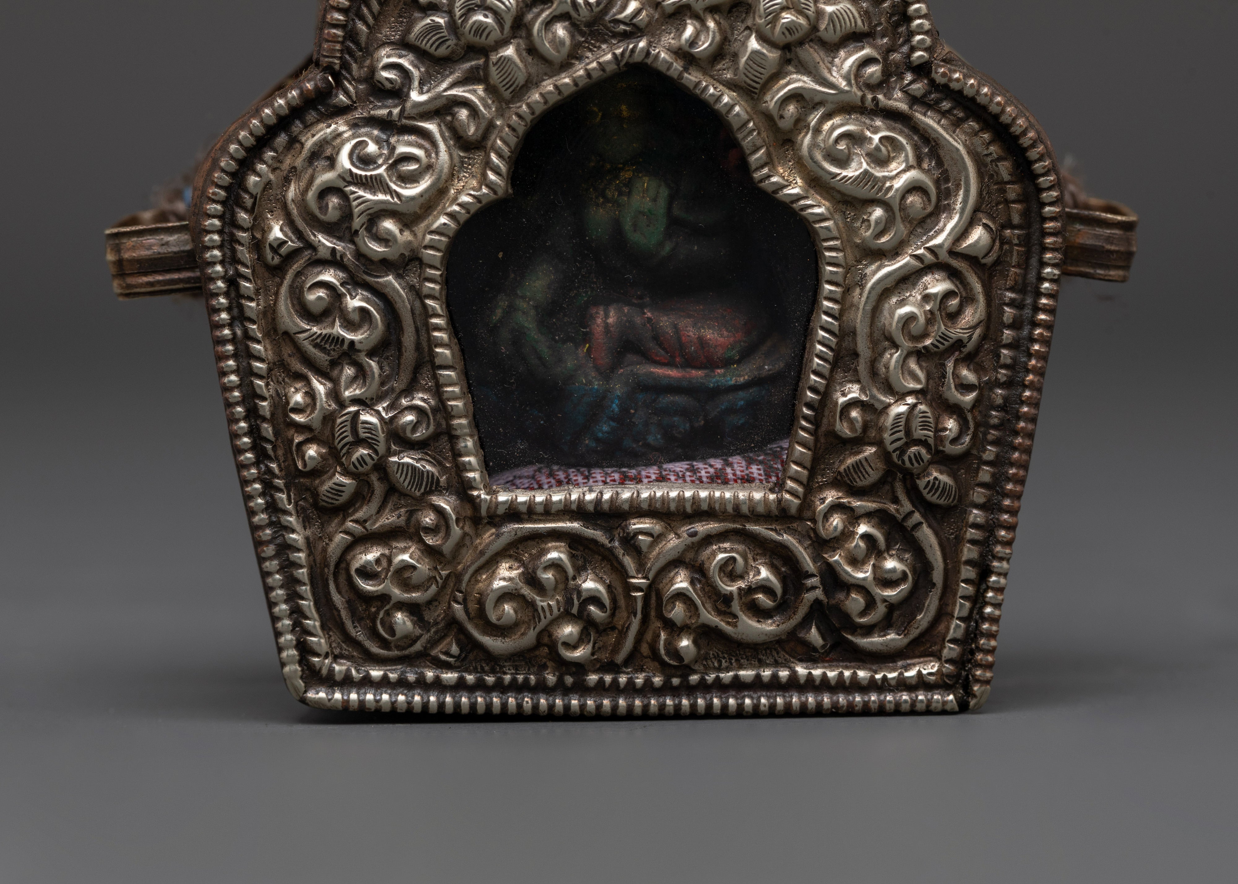 Ghau box with Green Tara Goddes | Swift Compassion and Liberation