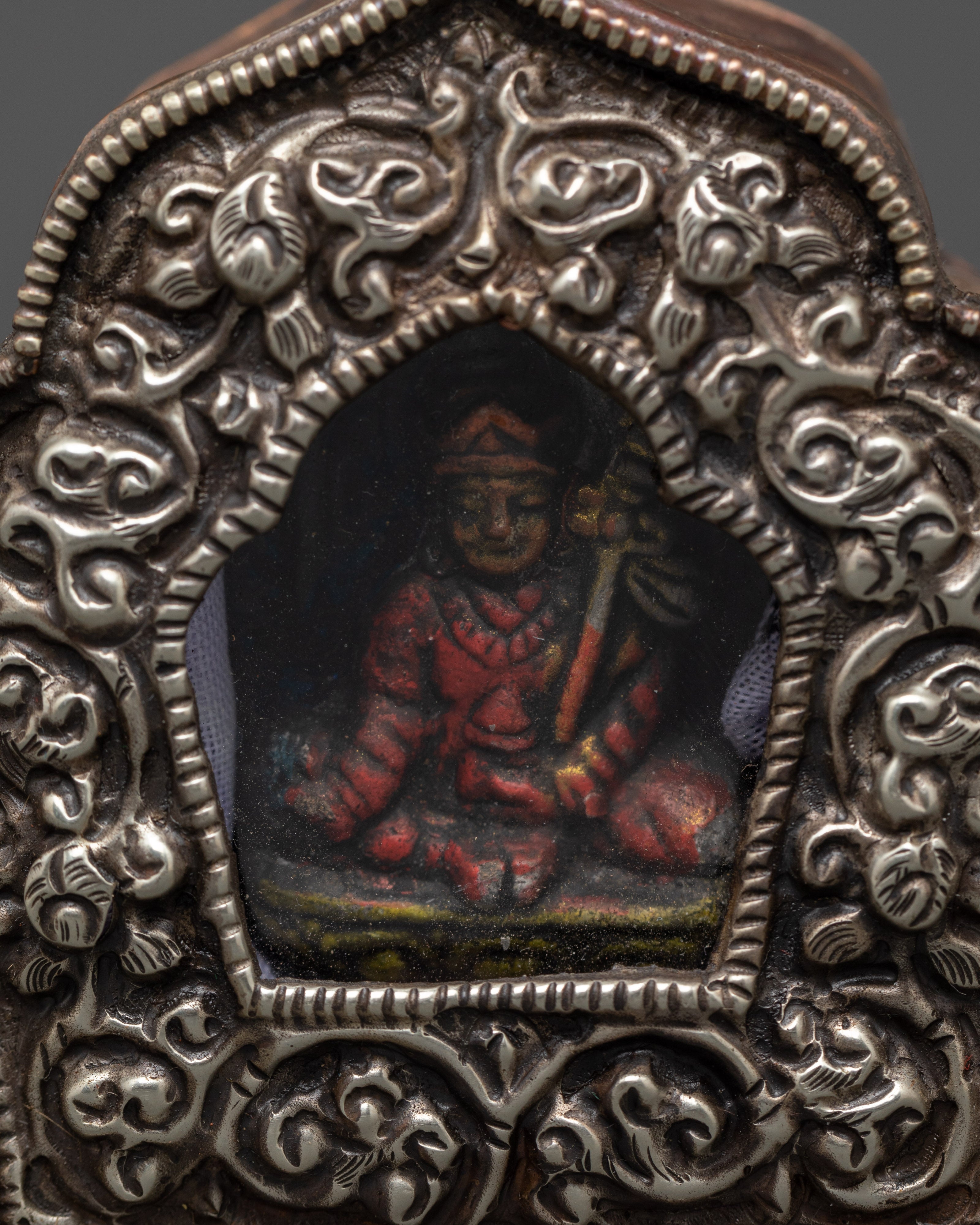 Guru Rinpoche Tibetan Amulet | Handcrafted Silver Plated Copper Ghau Box
