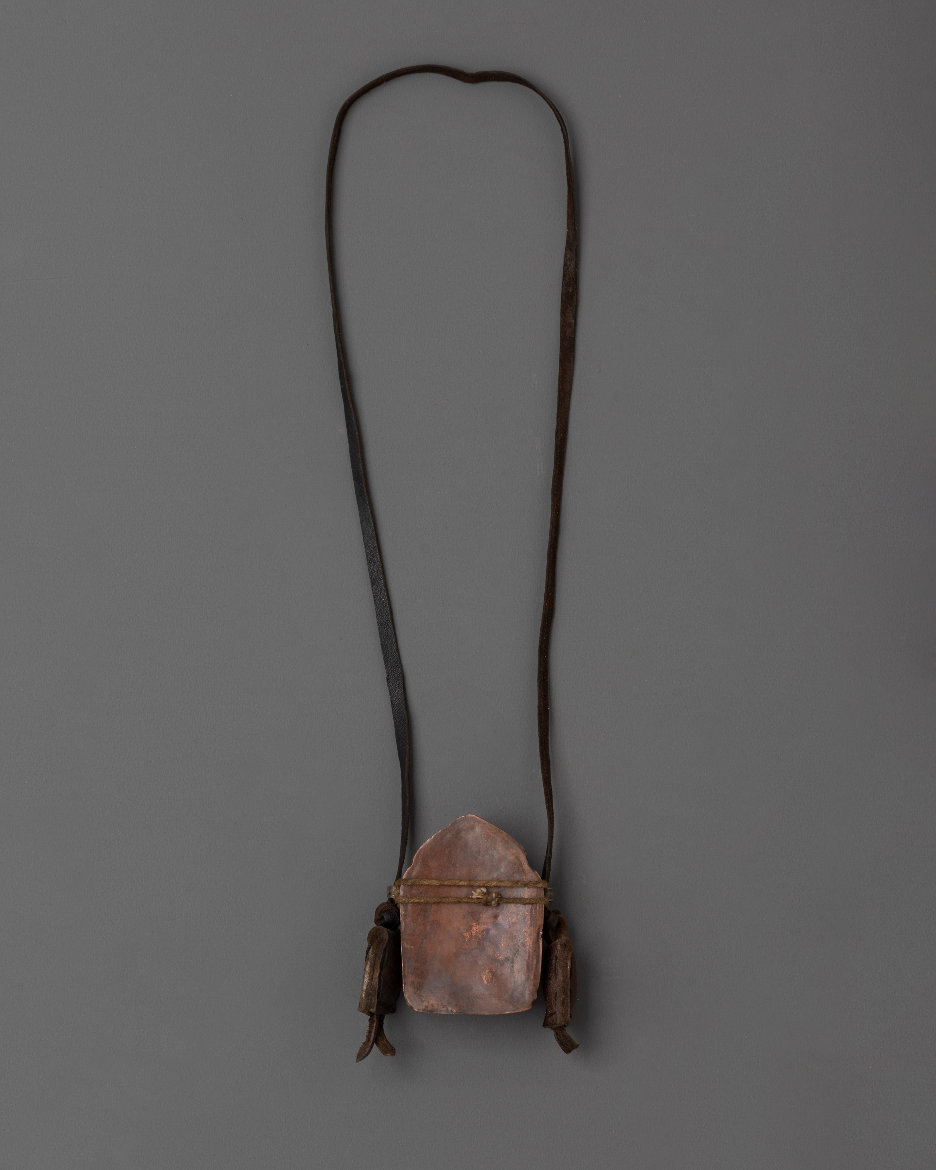Chenrezig Ghau Box Locket | Silver Plated Copper Tibetan Artwork