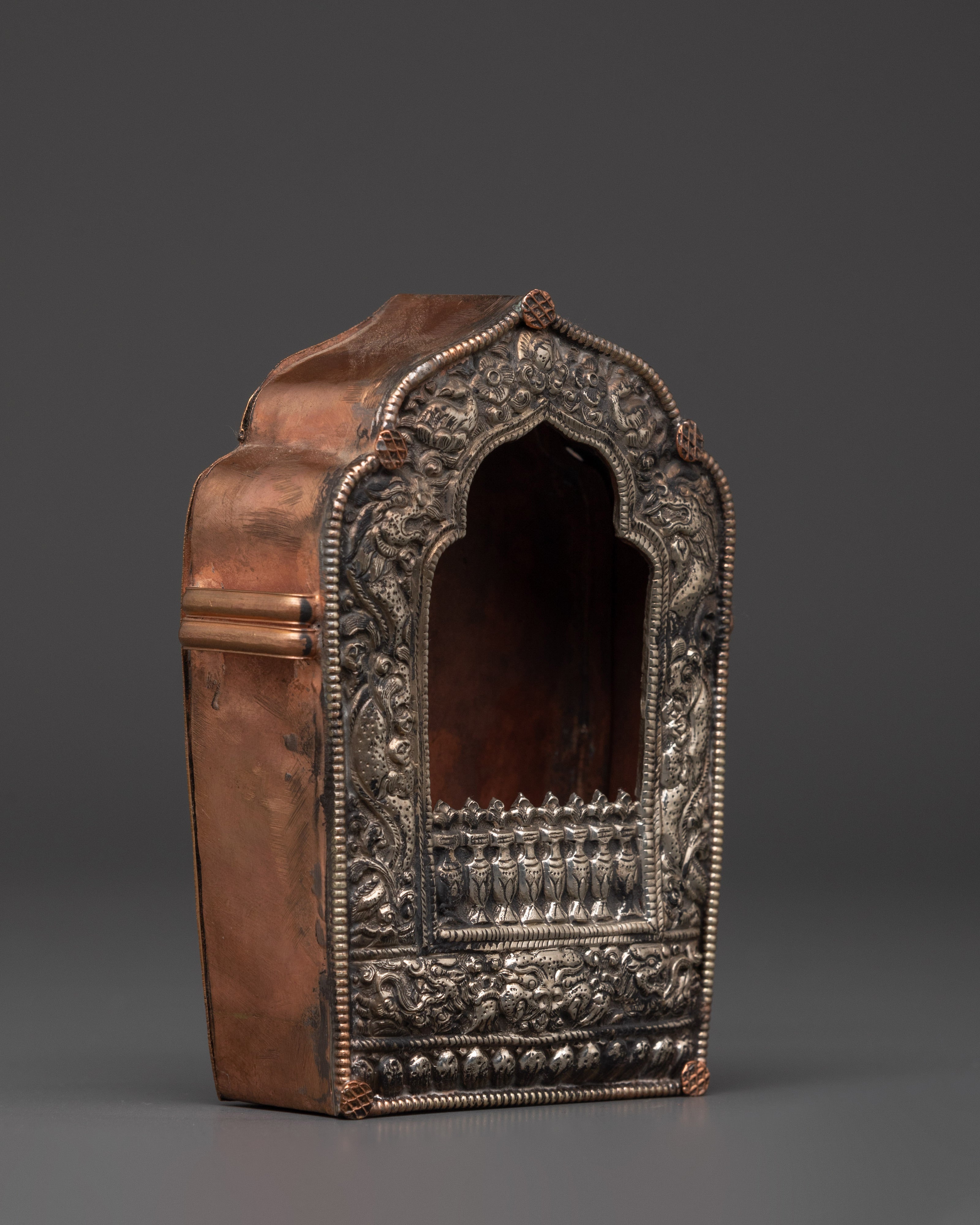 Himalayan Buddhist Ghau Box |  Spiritual Protection