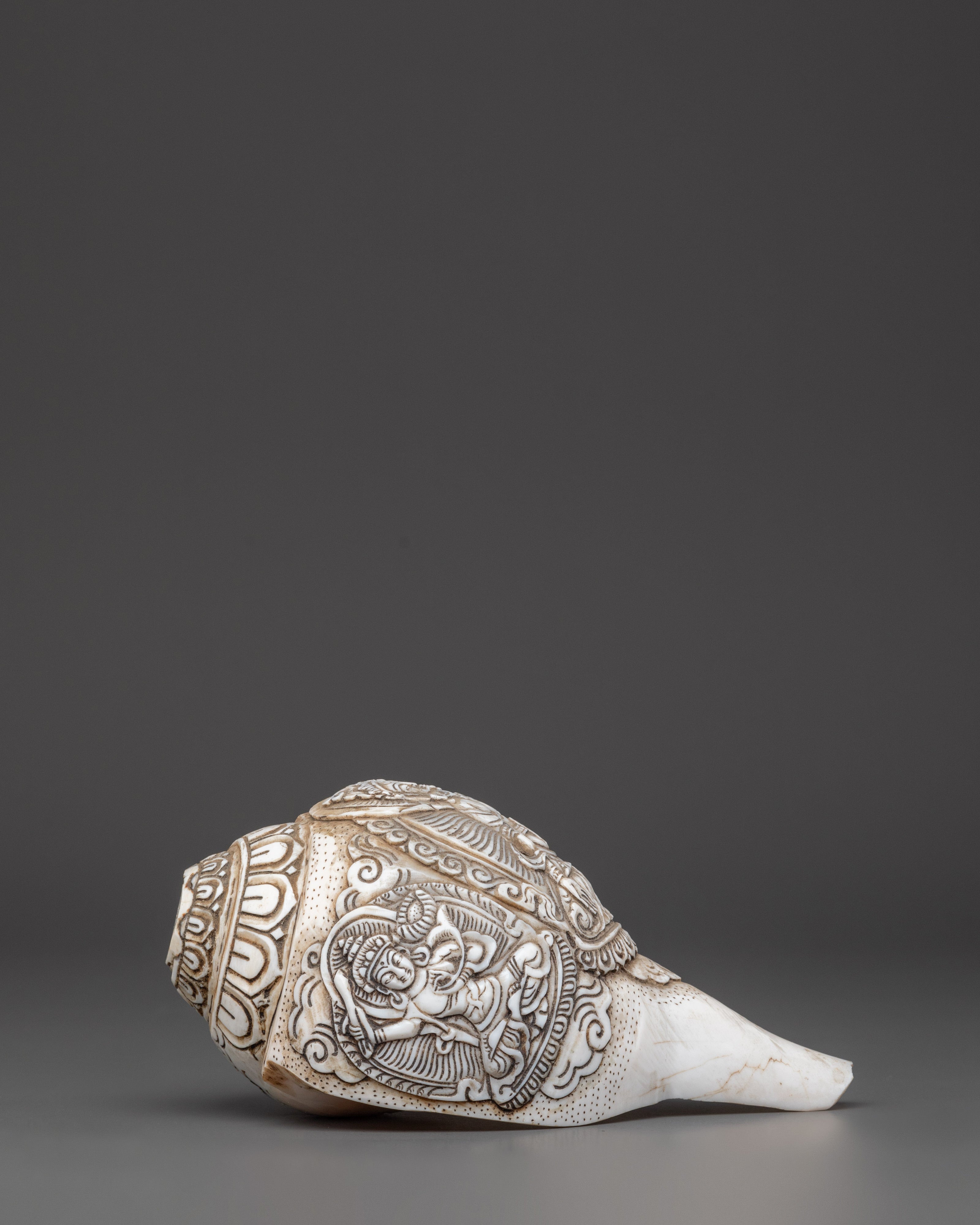 Hand-carved Avalokiteshvara Design Conch Shell | Sacred Buddhist Spiritual Artifact