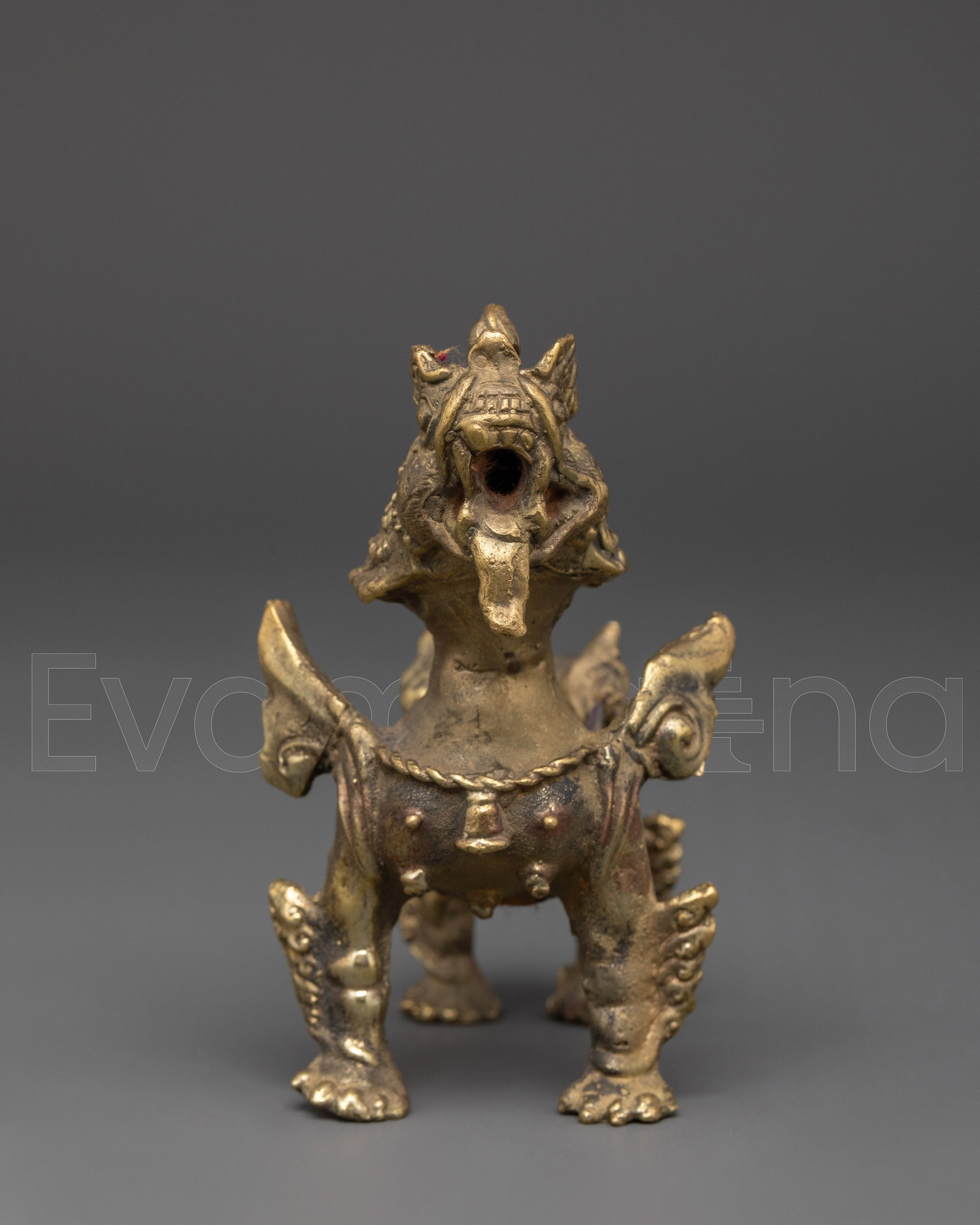 Lion Statue 