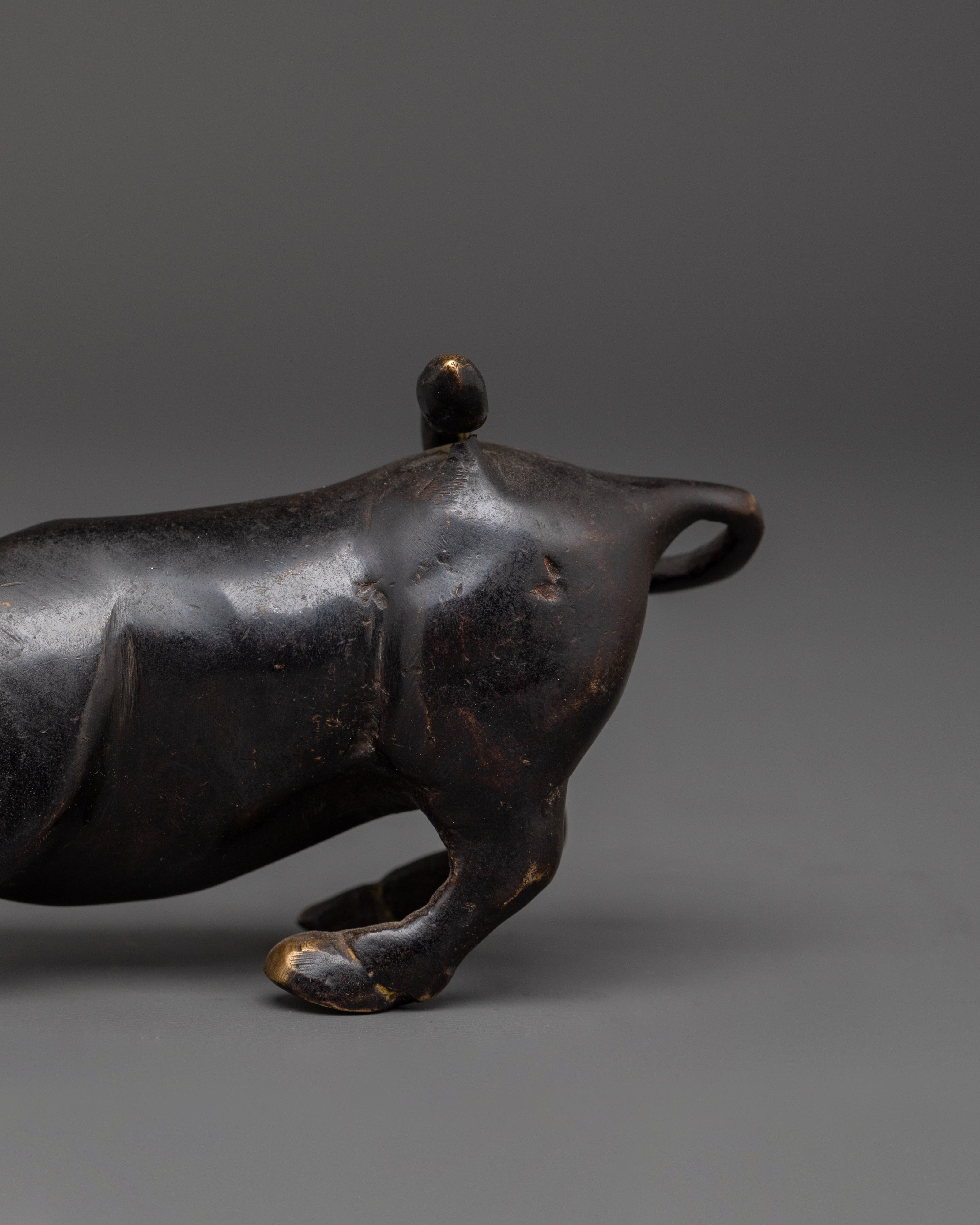 Bull Sculpture for Decor | Symbol of Strength