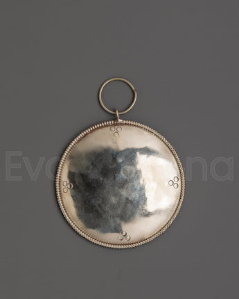 Melong Mirror |