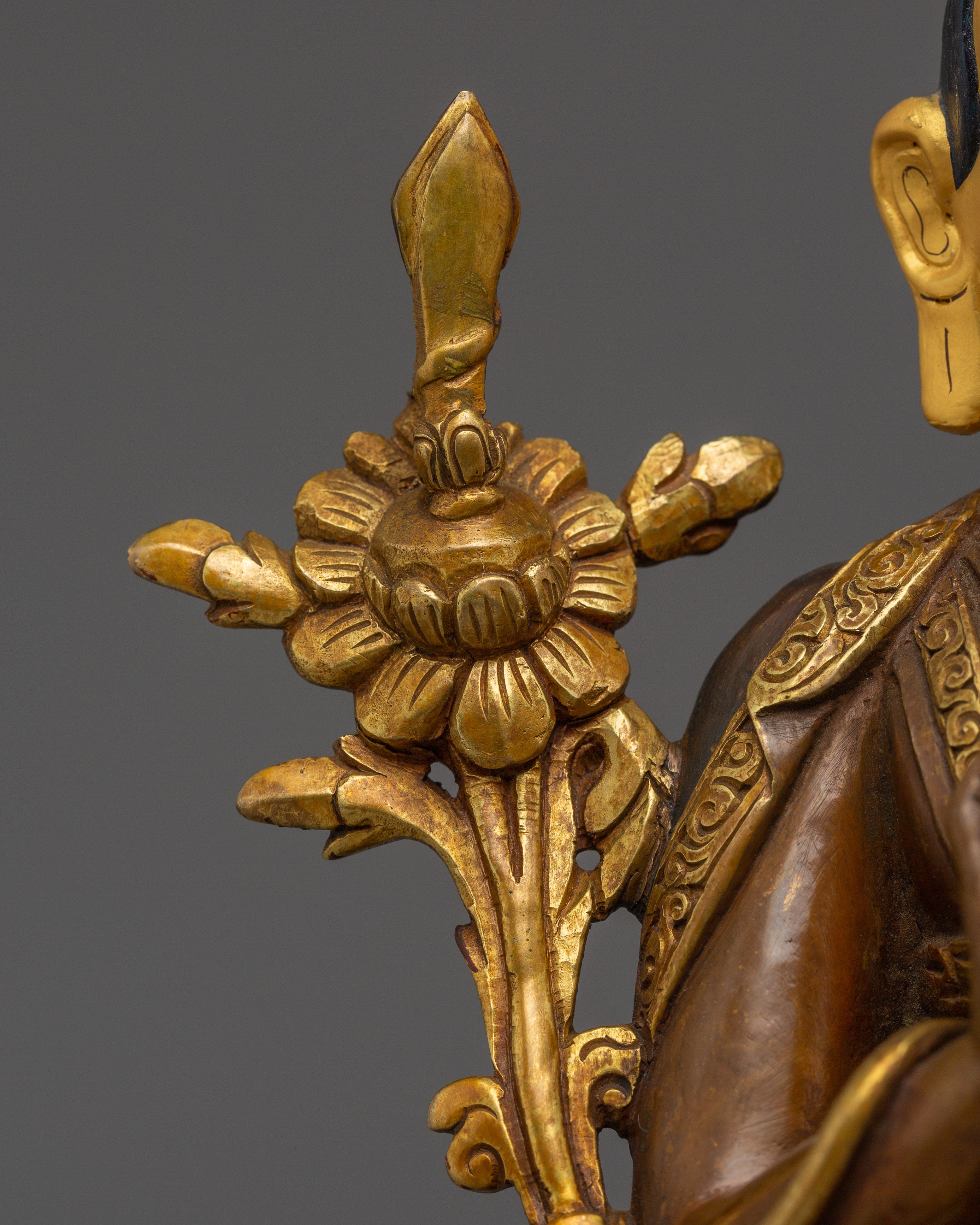Tibetan Buddhist Master Je Tsongkhapa | Spiritual Decorative Statue