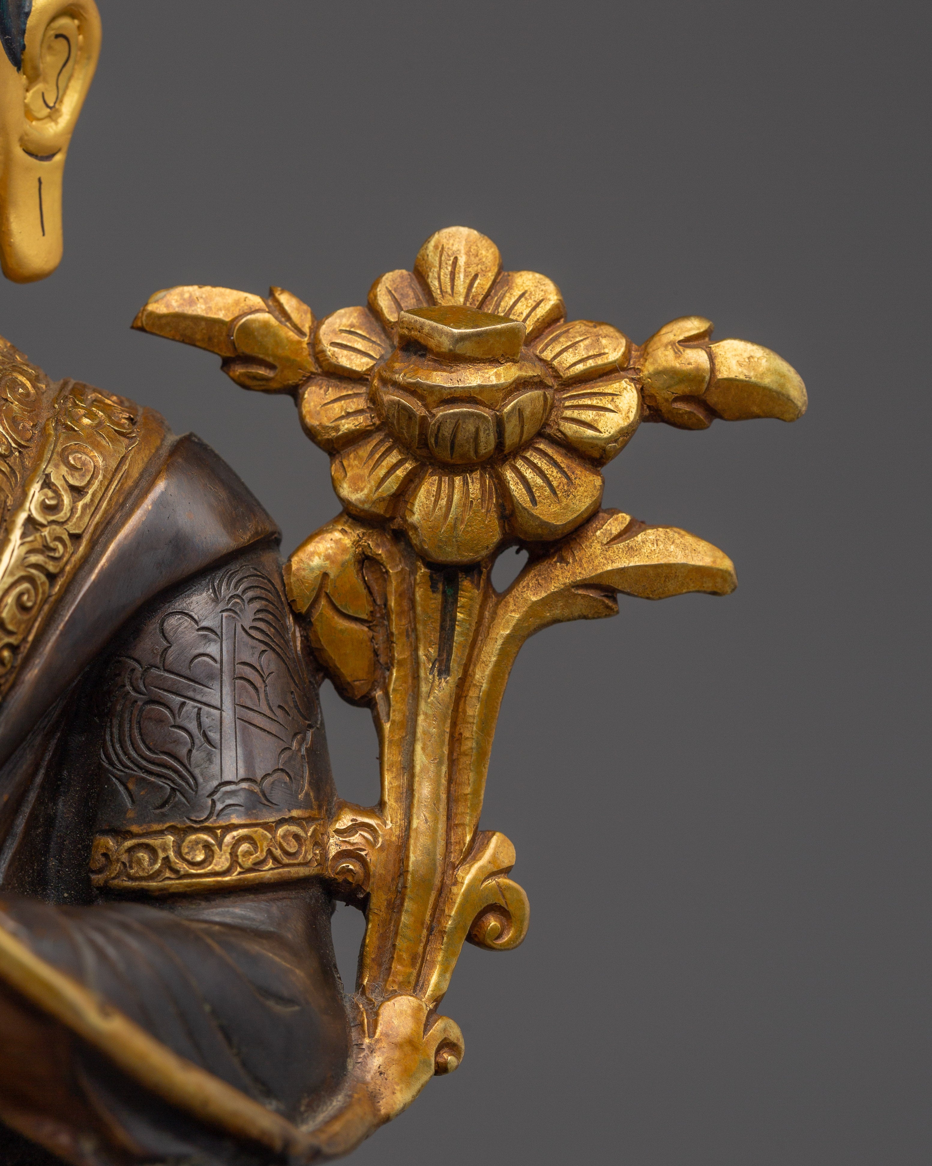 Tibetan Buddhist Master Je Tsongkhapa | Spiritual Decorative Statue