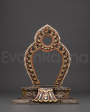  Throne 