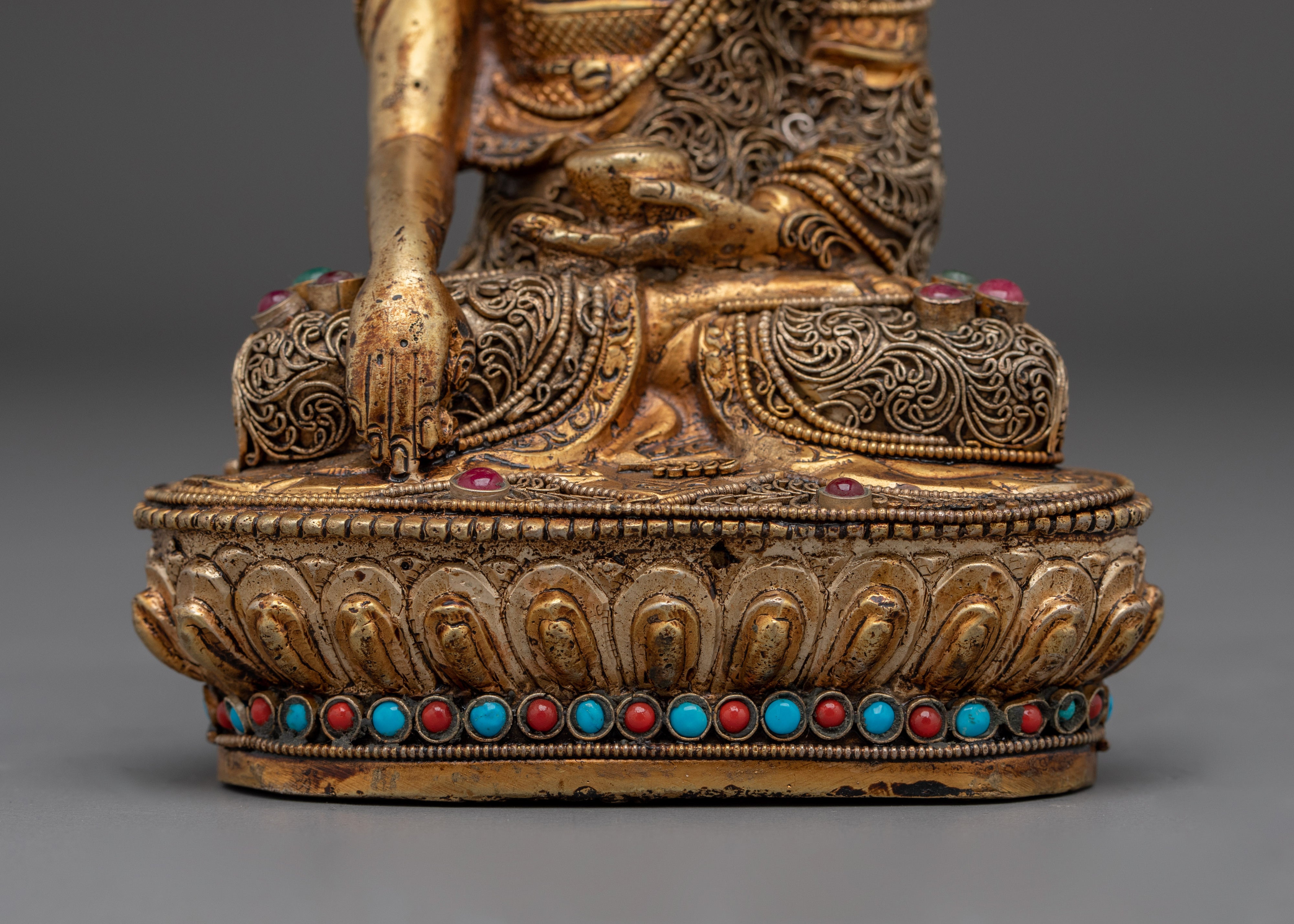 Peaceful Shakyamuni Buddha Sculpture | Spiritual Art for Meditation