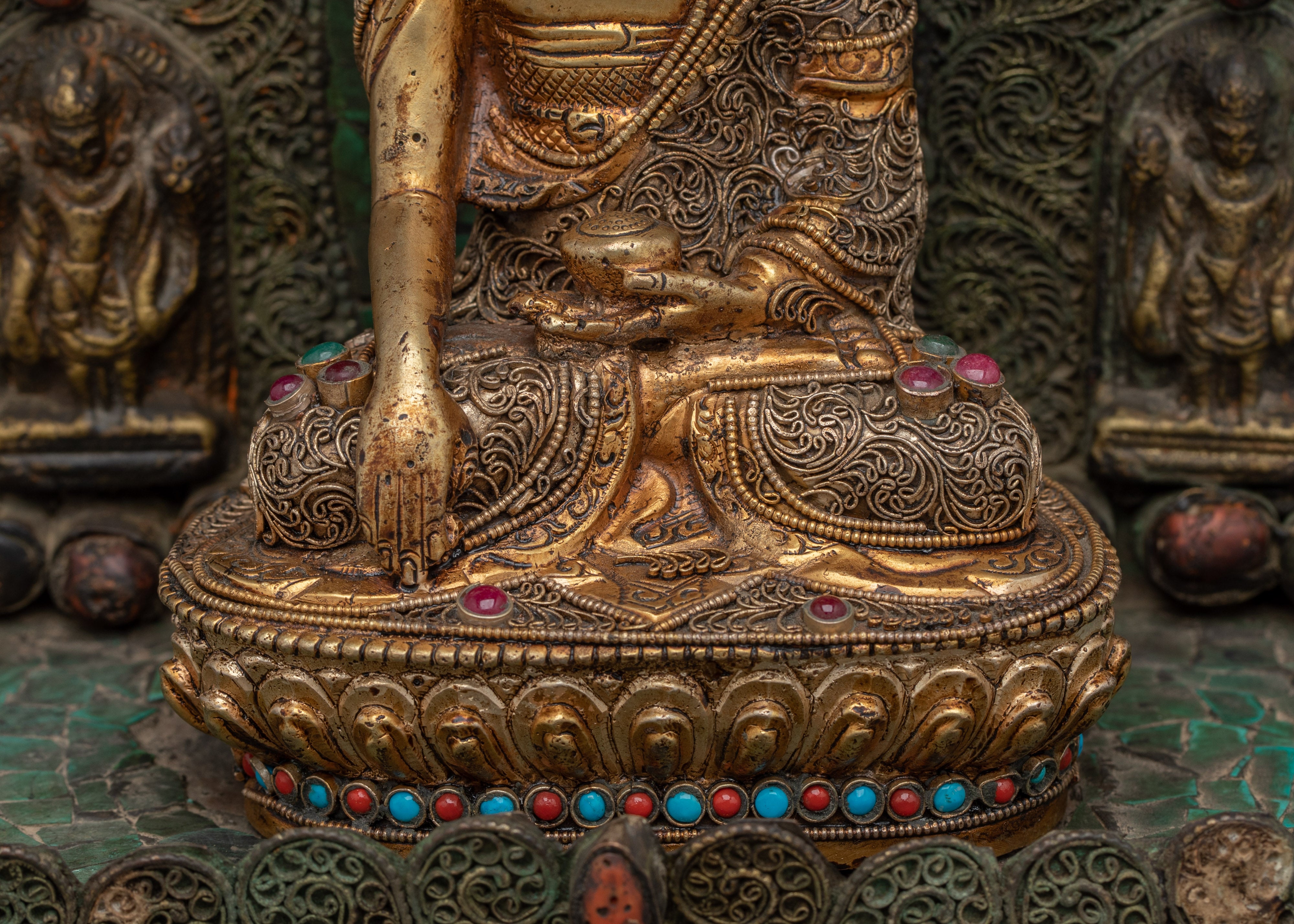 Peaceful Shakyamuni Buddha Sculpture | Spiritual Art for Meditation