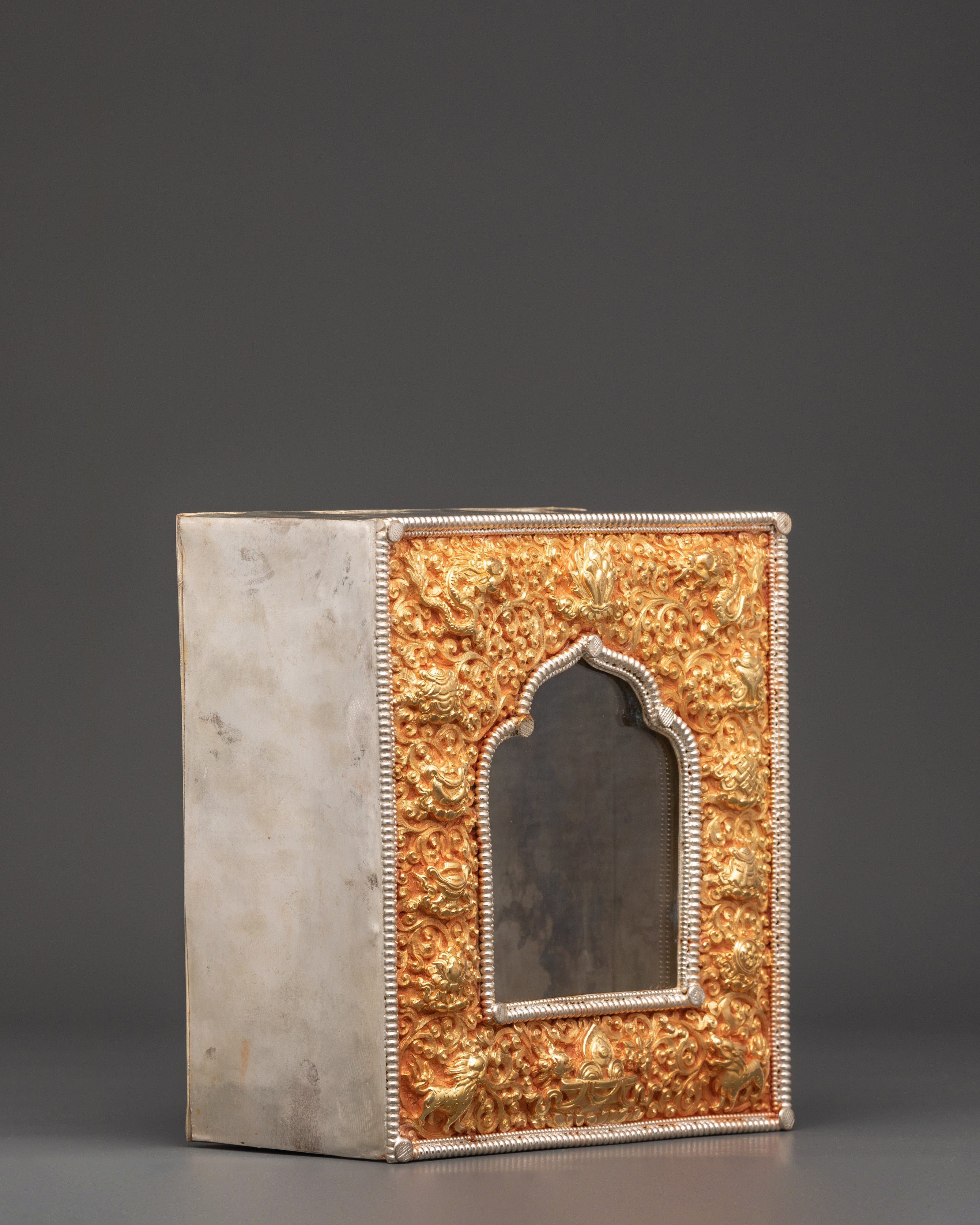 Tibetan Meditation Ghau Prayer Box | Buddhist Altar Shrine