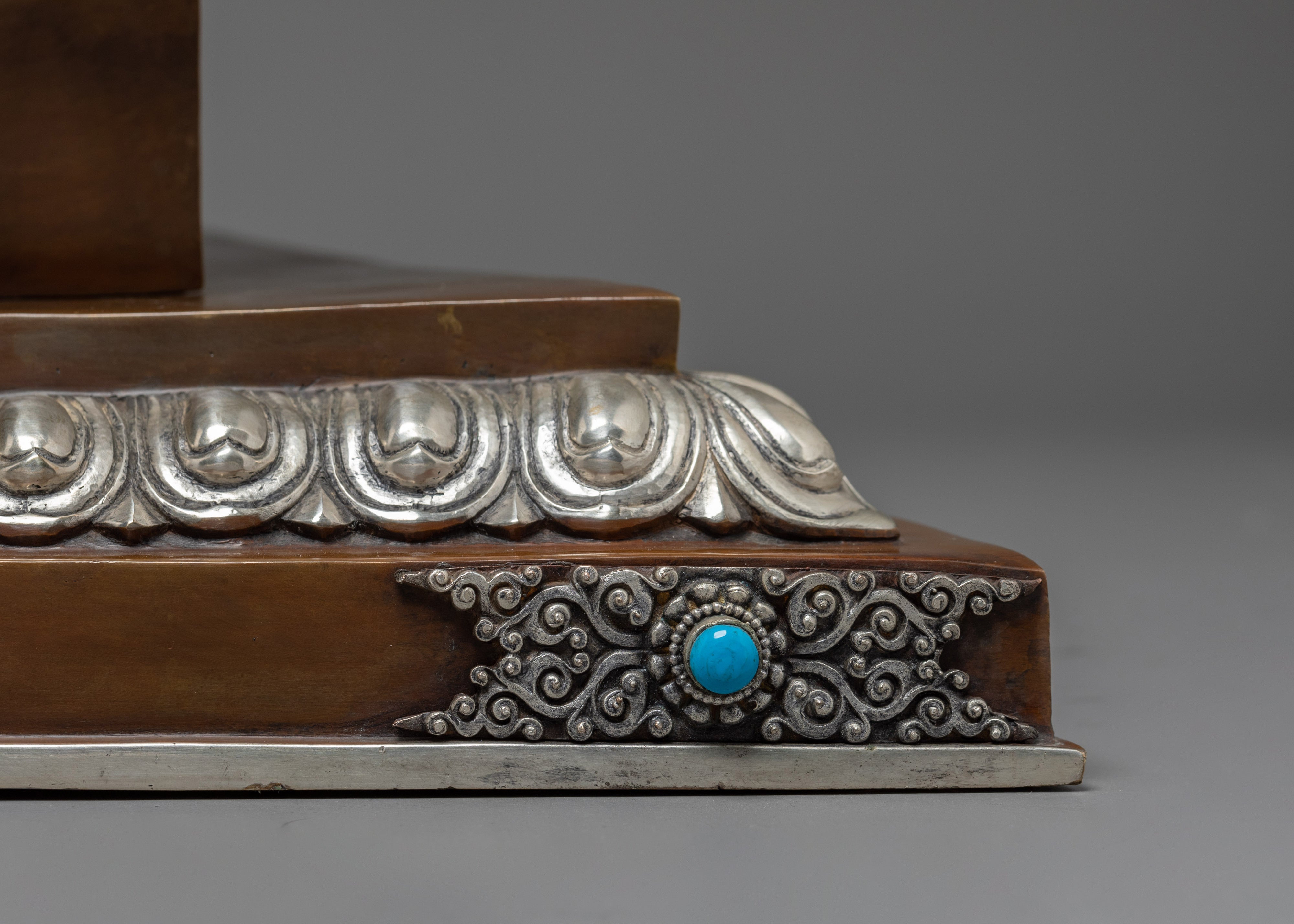 Throne For Statue | Sacred Shrine Pedestal