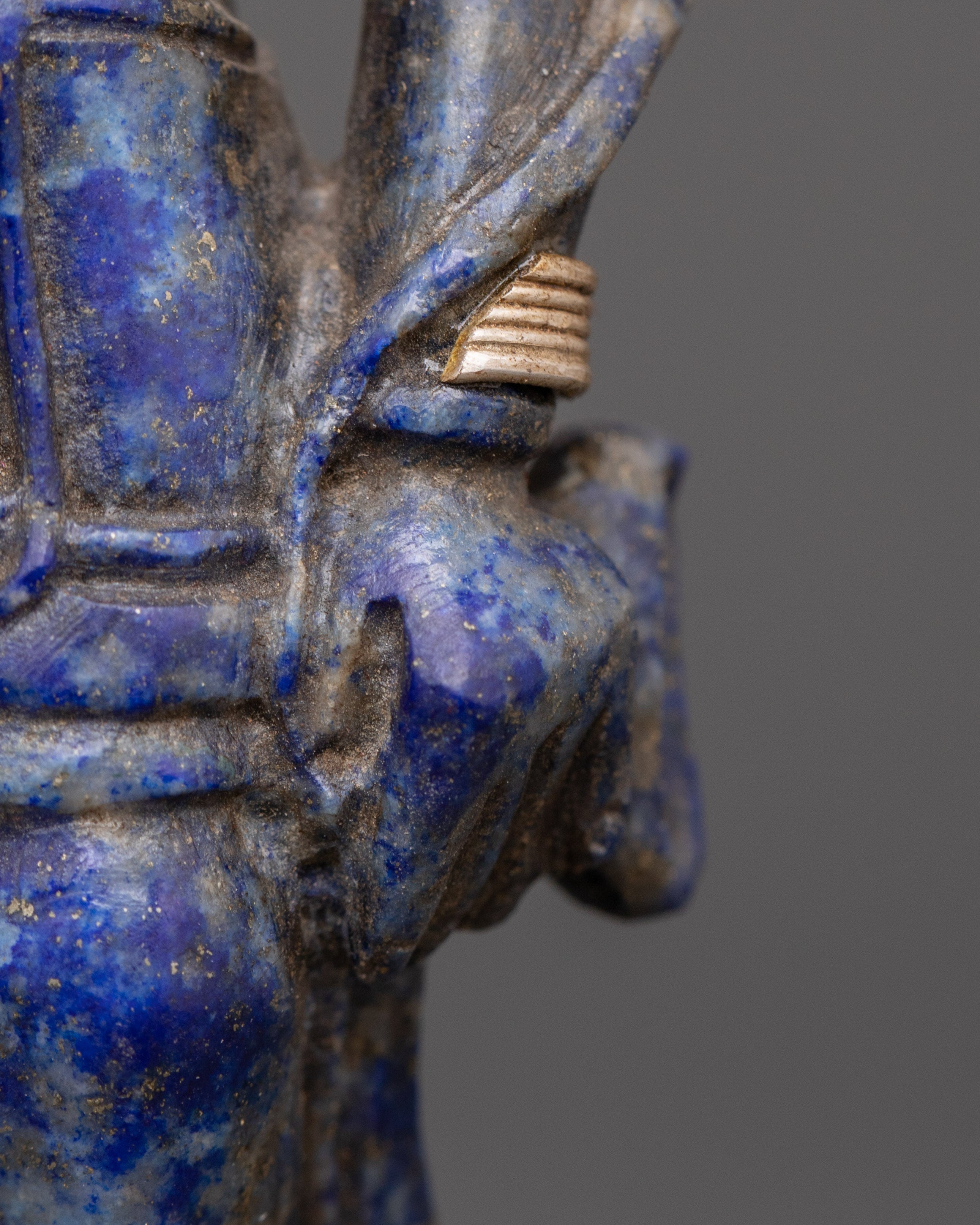 Sacred Lokeshvara Bodhisattva Statue | Radiating Boundless Love and Healing Blessings