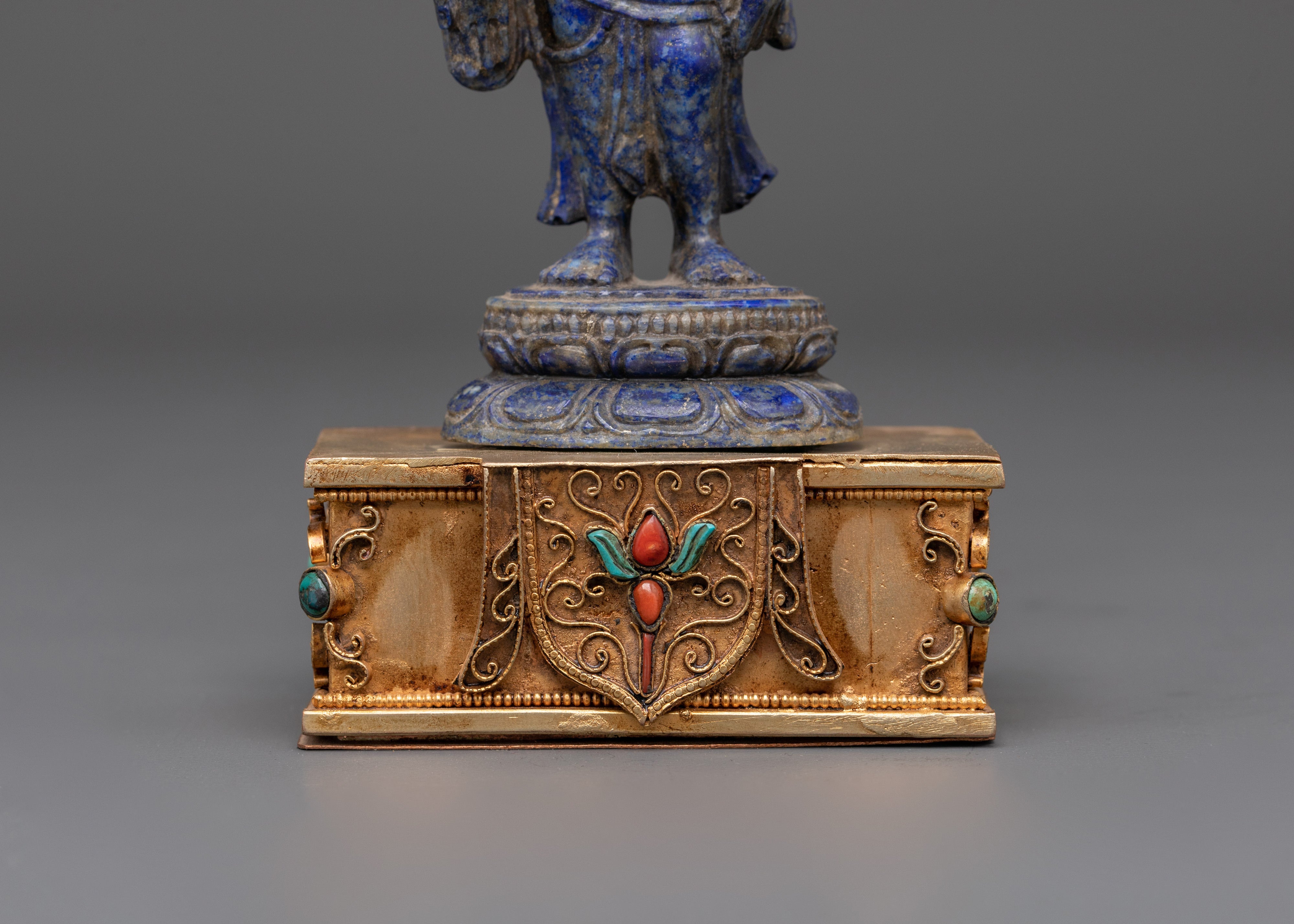 Sacred Lokeshvara Bodhisattva Statue | Radiating Boundless Love and Healing Blessings
