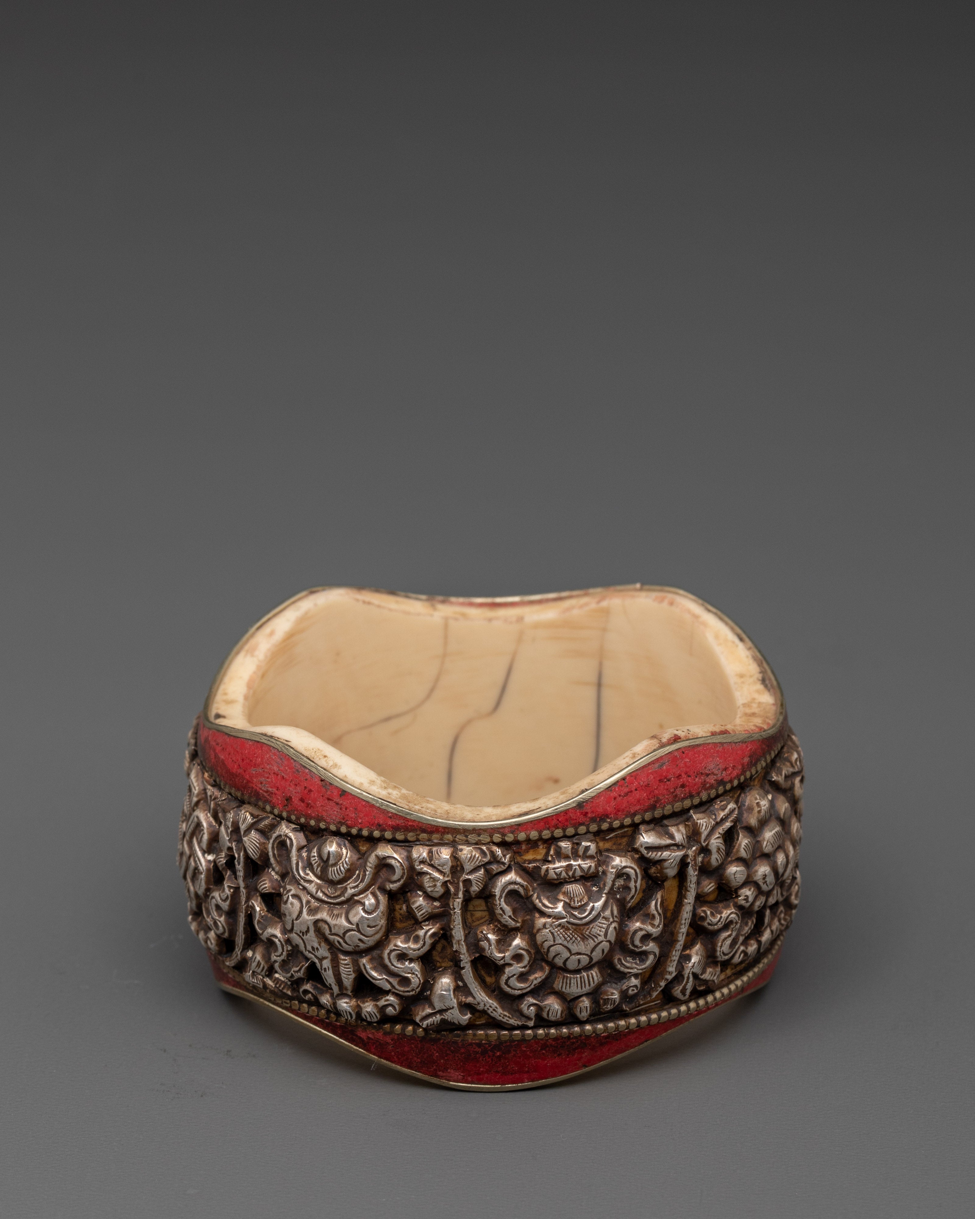 Eight Auspicious Symbol Carved Bangle | Buddhist Hand Jewelry