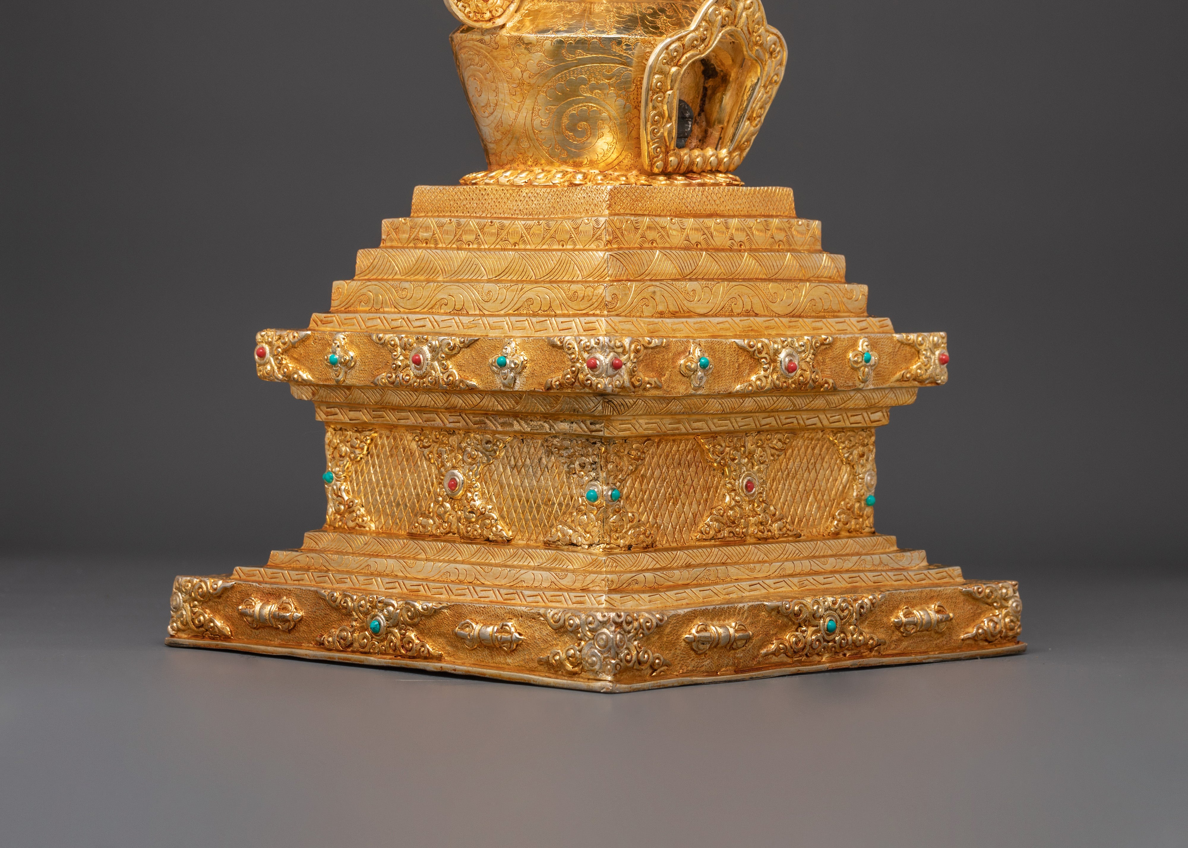 Traditional Tibetan Stupa for Peaceful Environment | Meditation Altar Decor