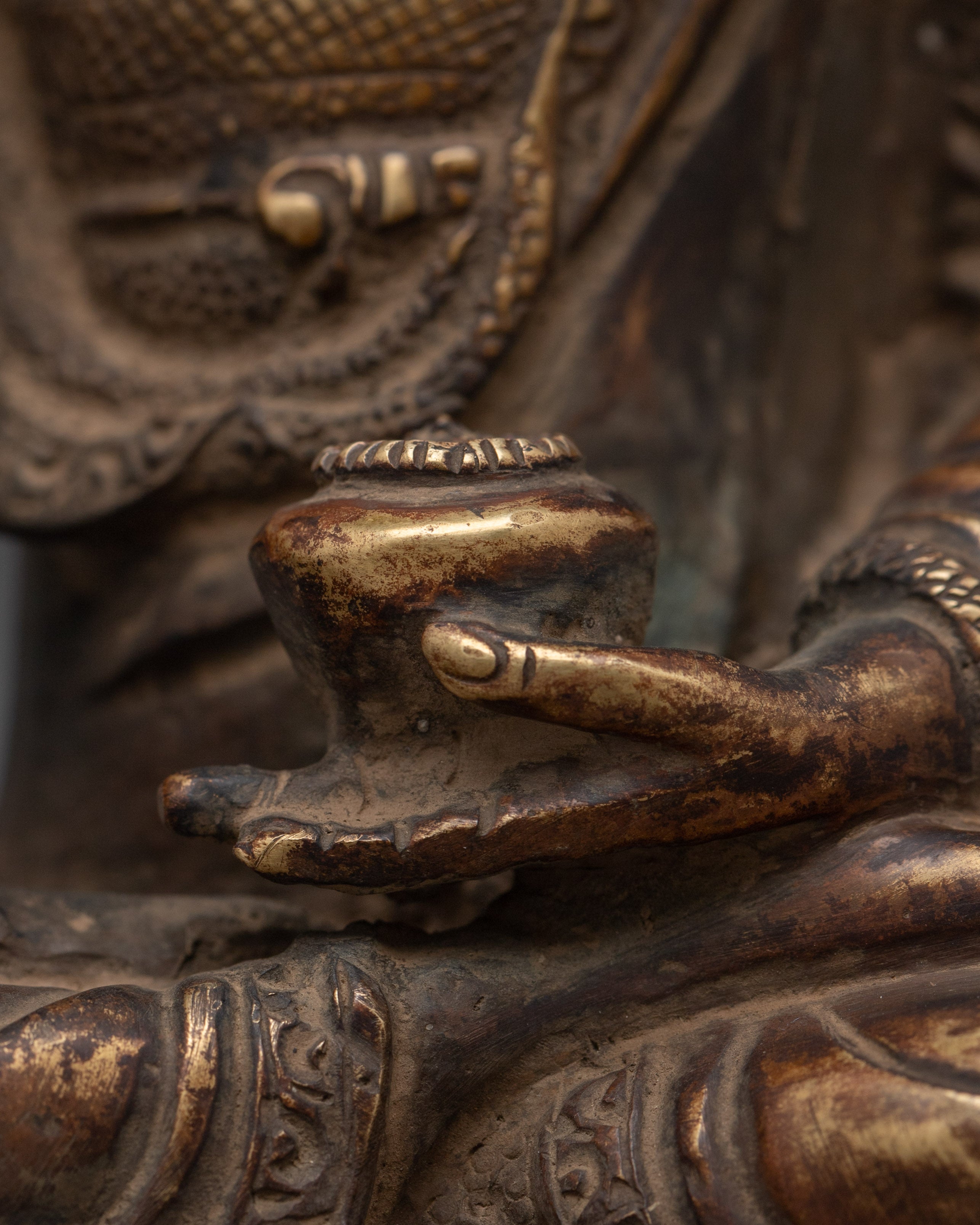 Sacred Dharma Symbol Shakyamuni Buddha Statue | Buddhist Enlightened Teacher