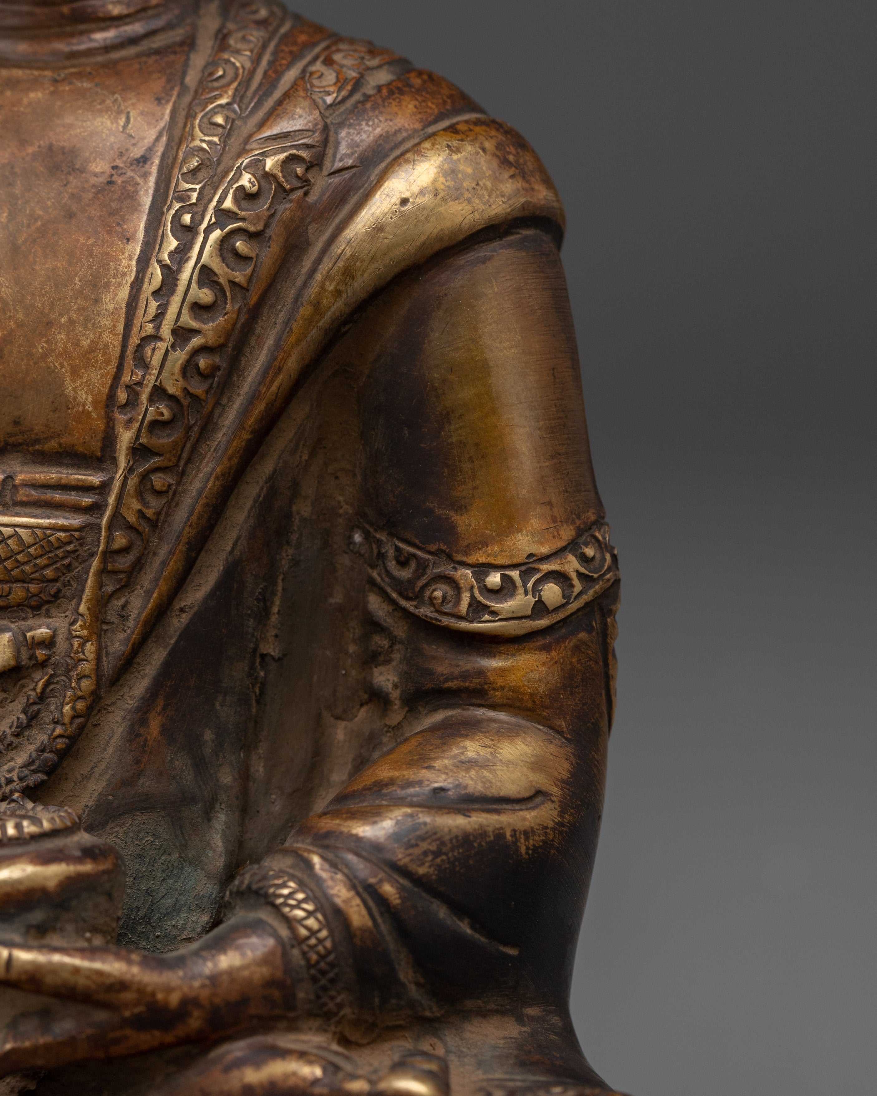 Sacred Dharma Symbol Shakyamuni Buddha Statue | Buddhist Enlightened Teacher