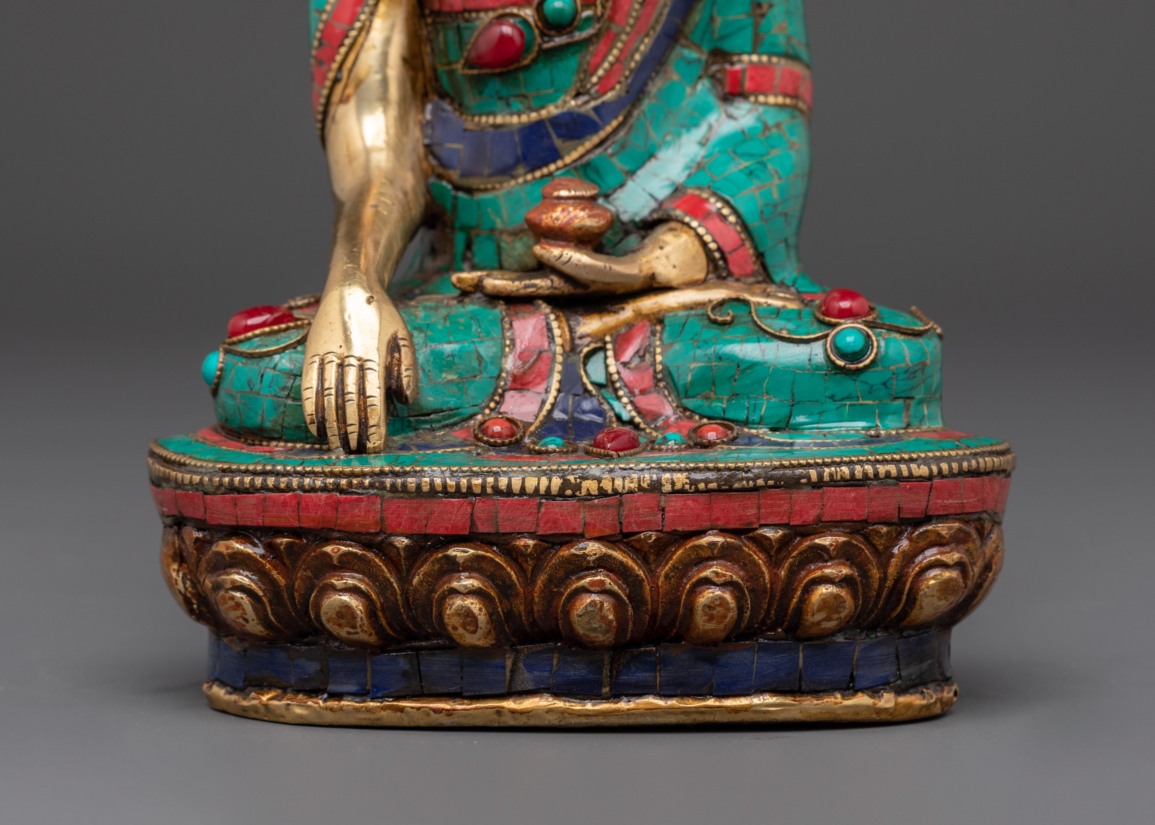 Enlightened Shakyamuni Buddha Figurine | Spiritual Buddha Statue for Meditation