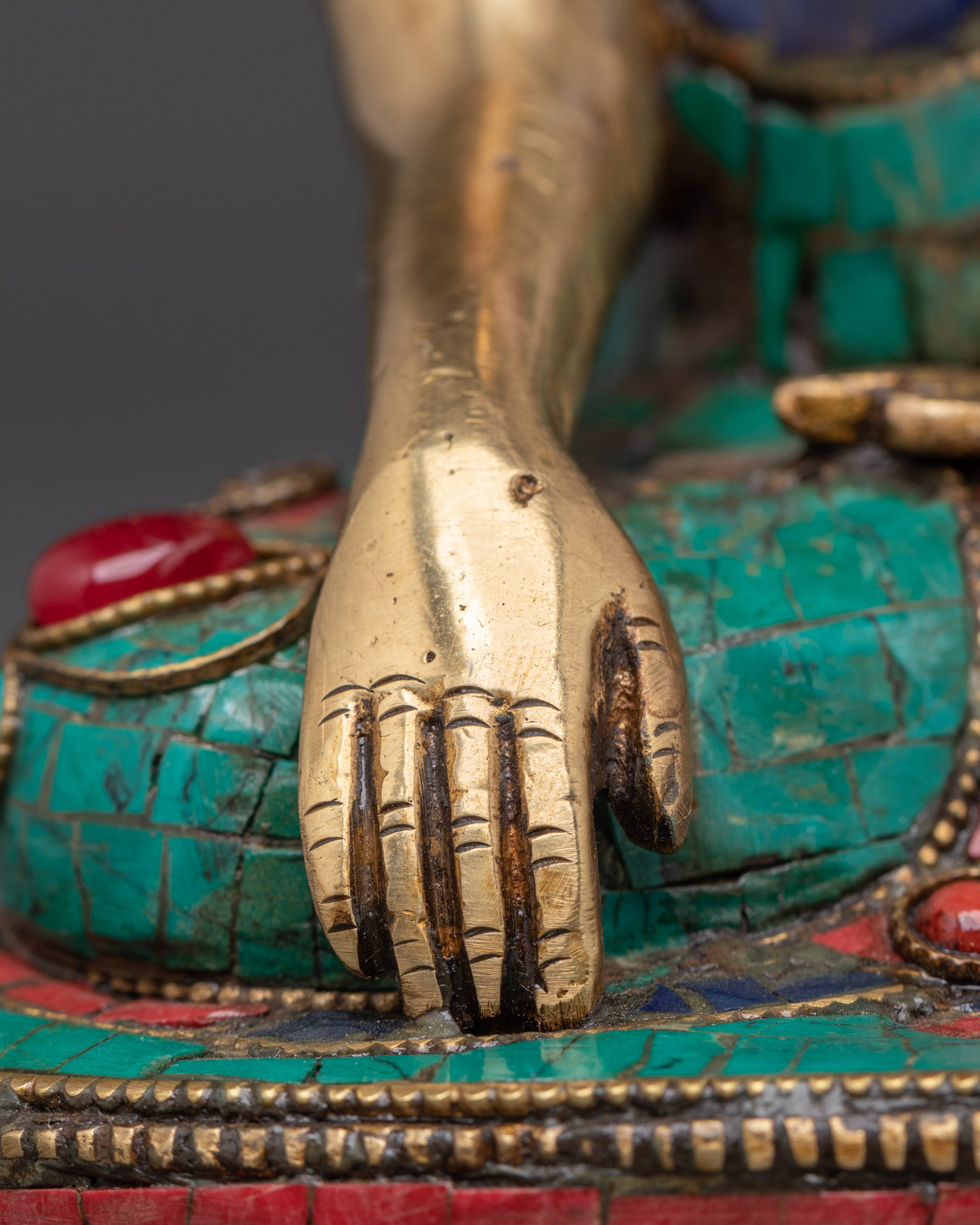 Enlightened Shakyamuni Buddha Figurine | Spiritual Buddha Statue for Meditation