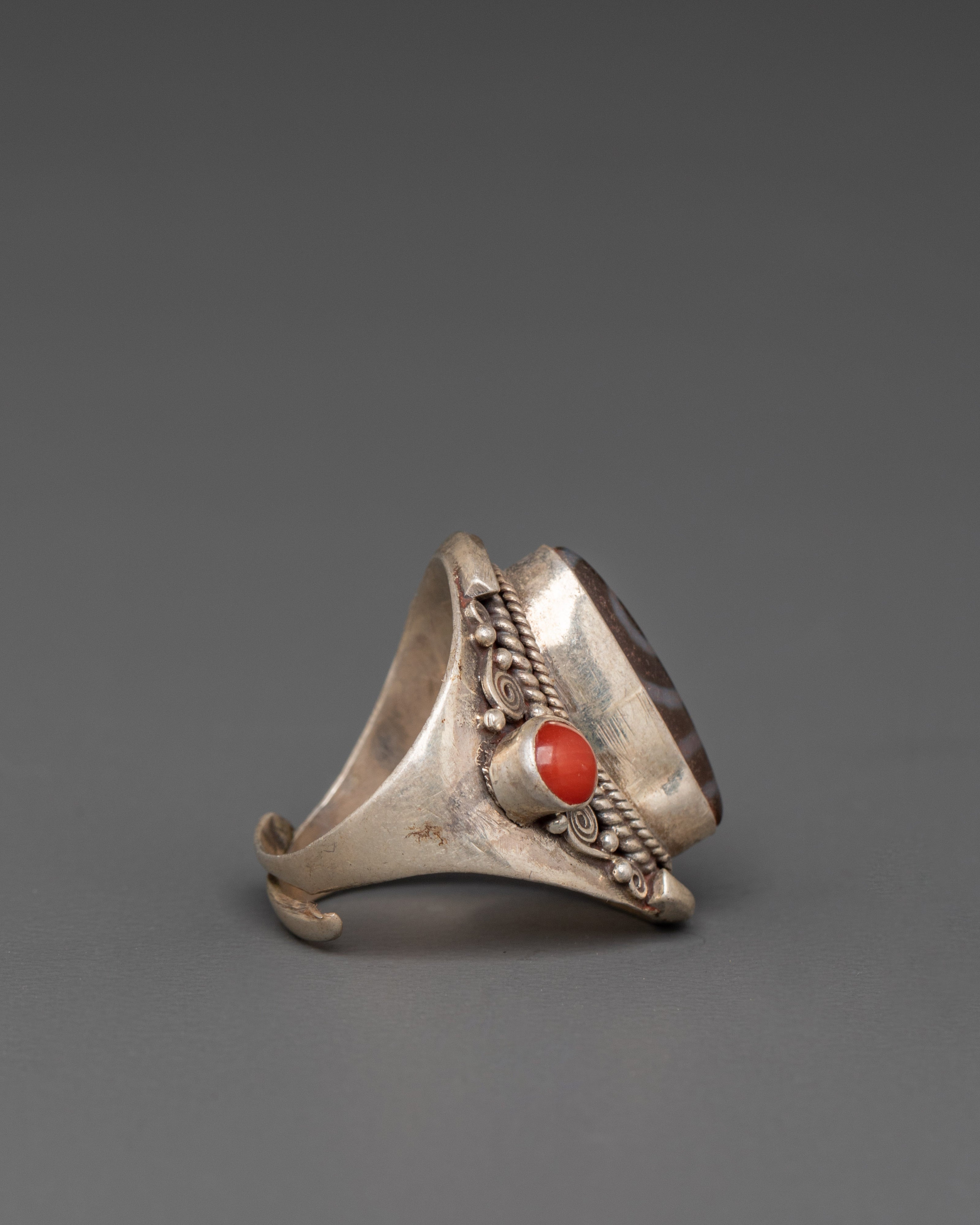 Dzi Beads Ring | Hand Jewelry
