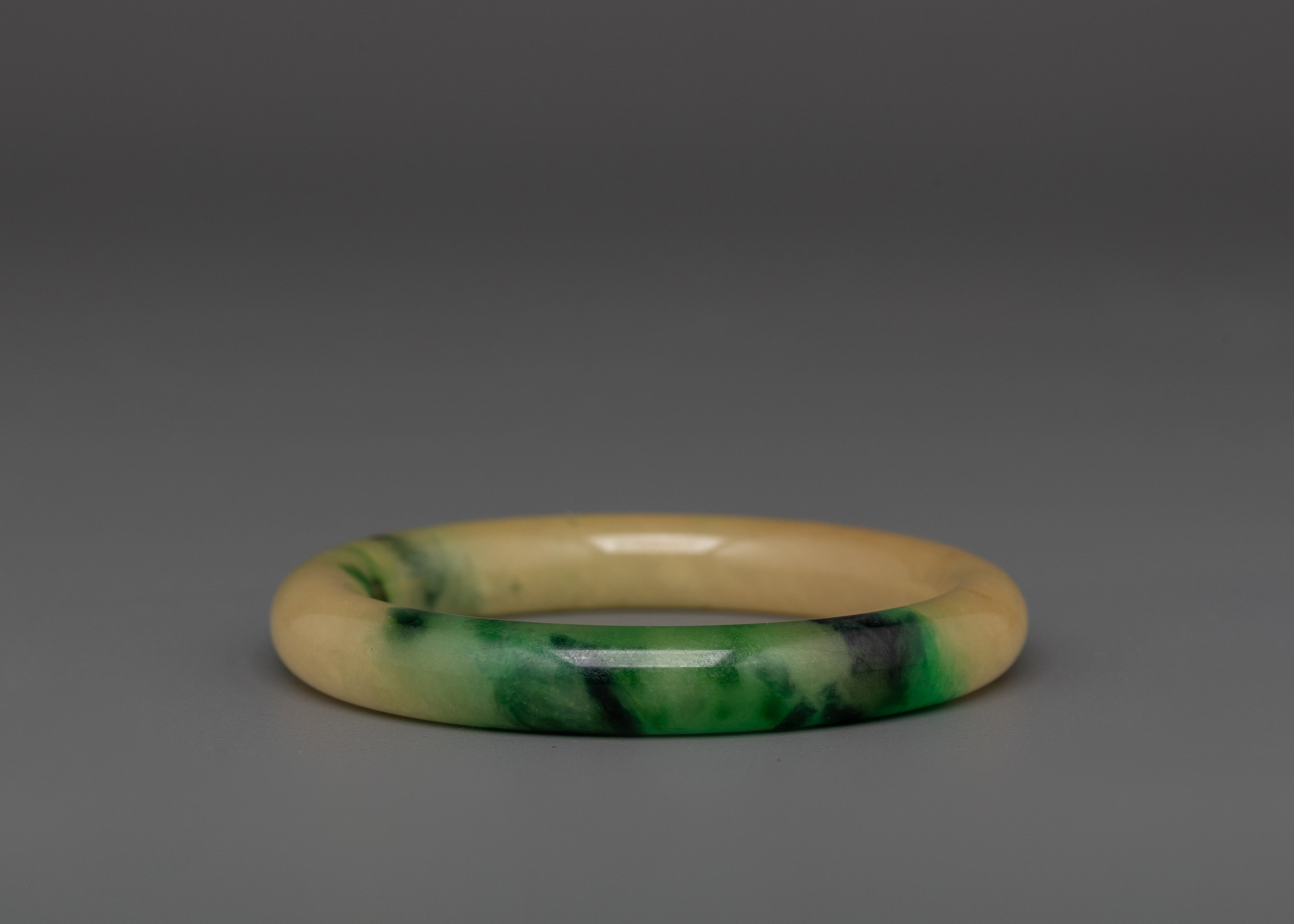 Spiritual Jade Bracelet for Protection and Energy | Jade Healing Stone