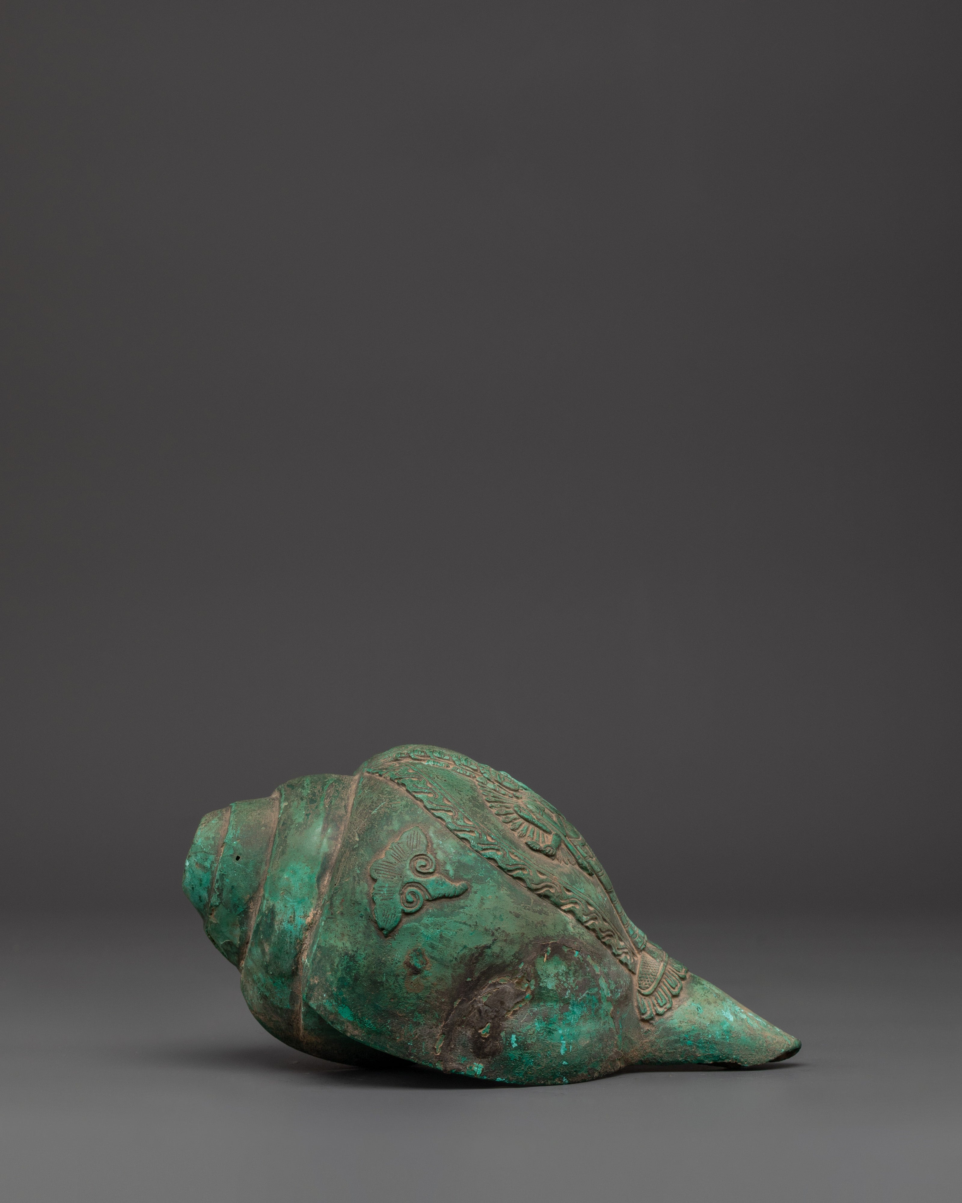 Decorative Conch Shell | Tibetan Sacred Shell
