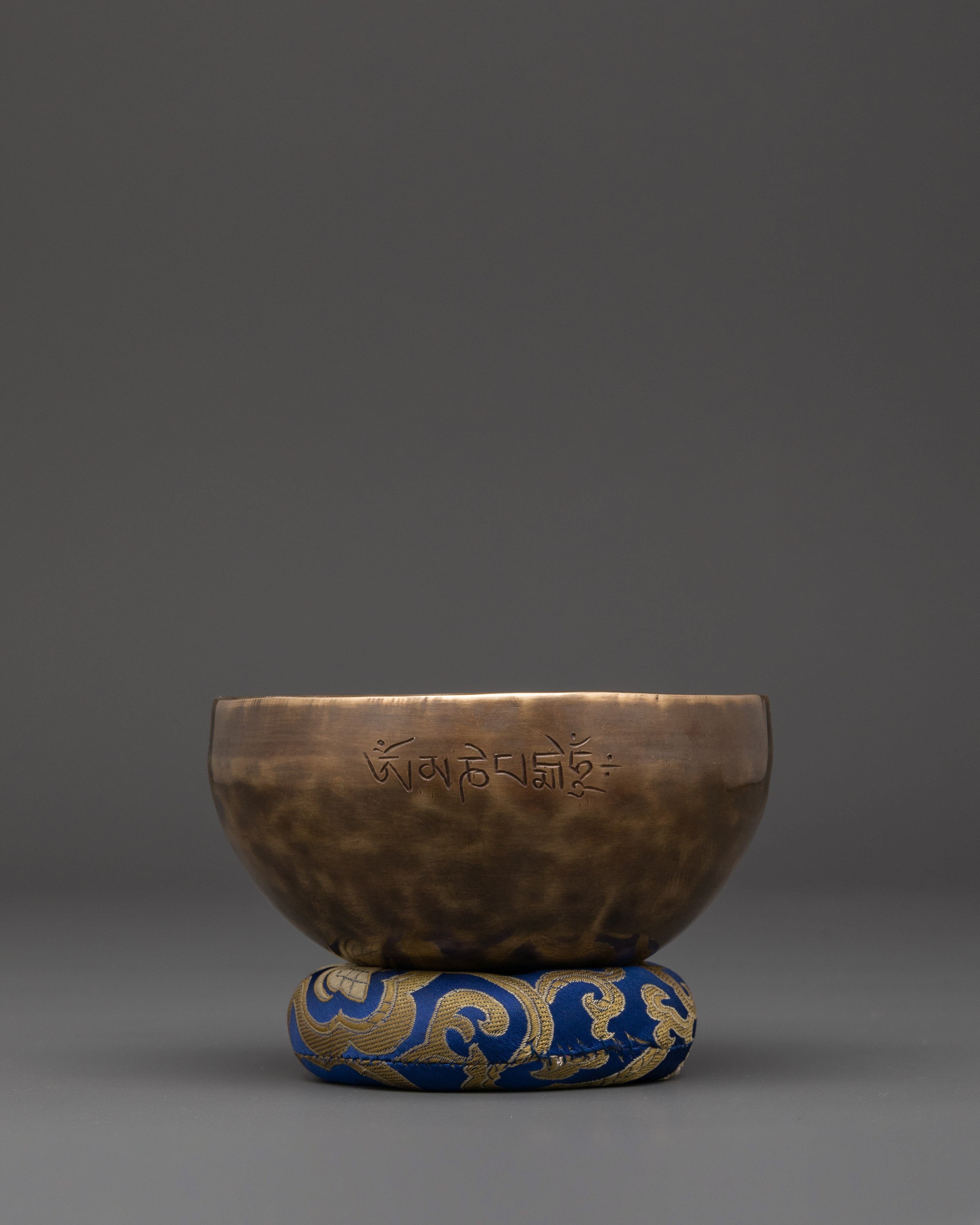 Tibetan Sound Healing Singing Bowl | Chakra Cleansing & Mindfulness