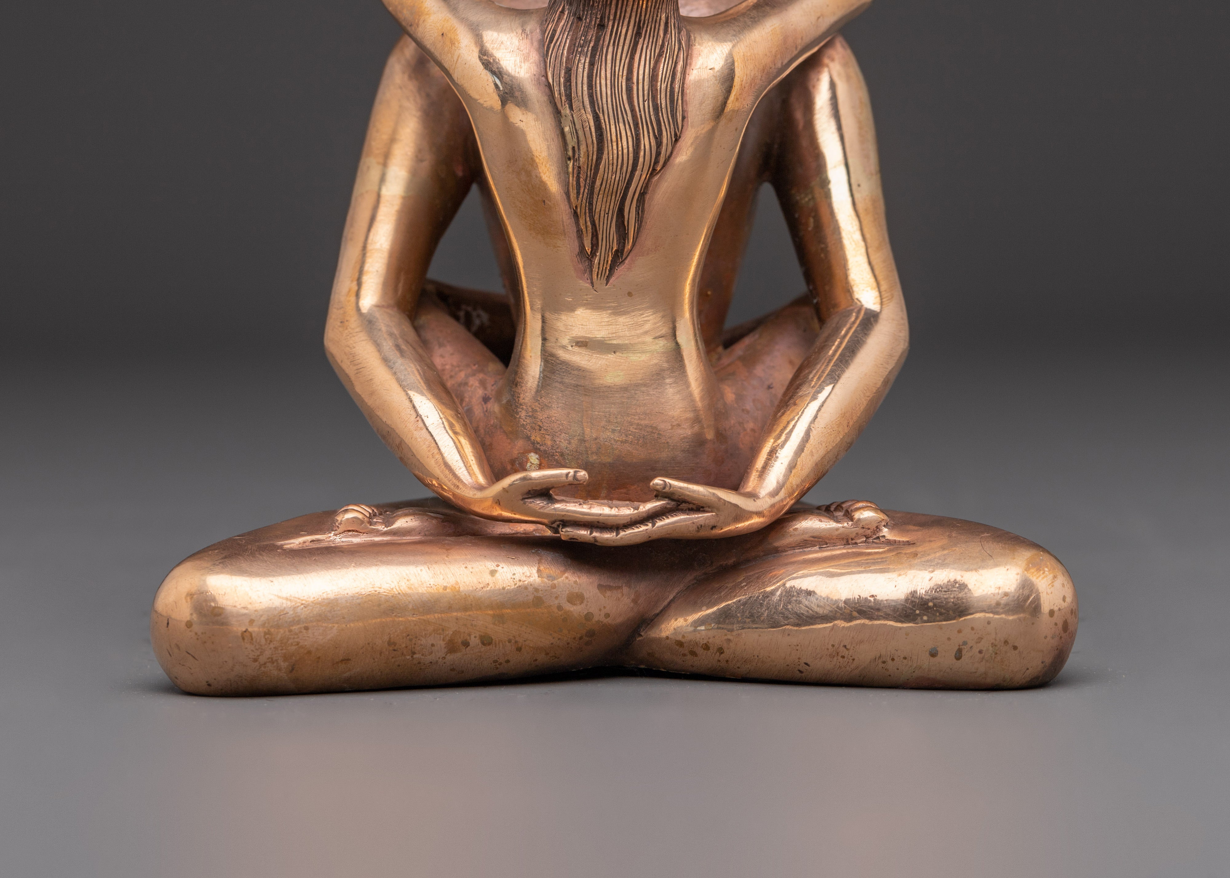 Samantha Bhadra with consort statue | Symbol of Enlightenment