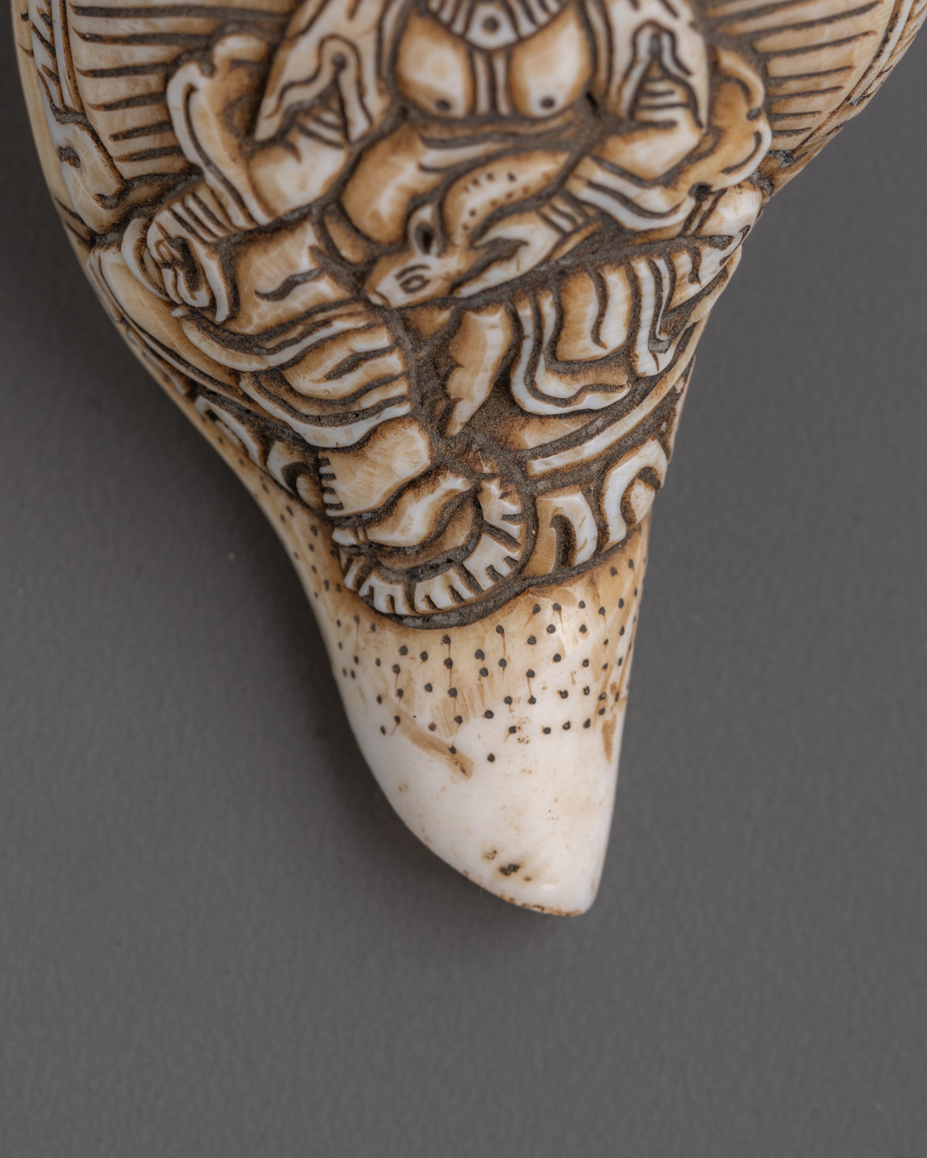 Dzambhala Conch – Sacred Buddhist Artifact