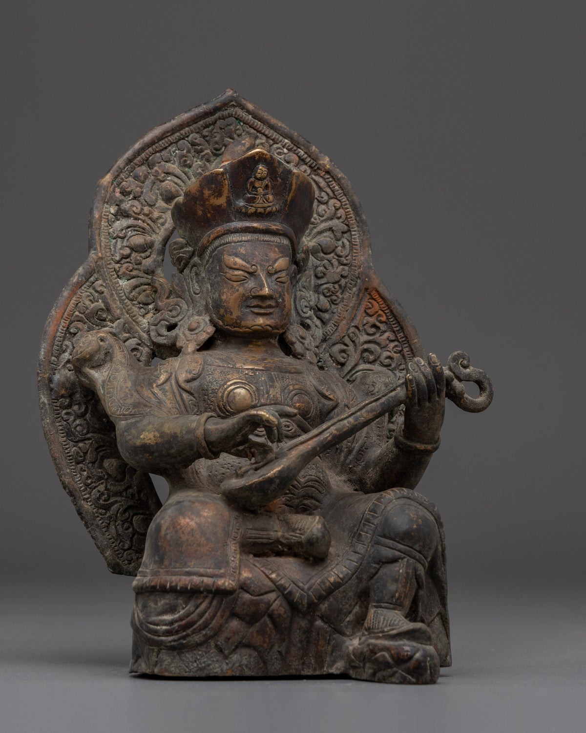 Dhatarattha Statue | Guardian King of the East