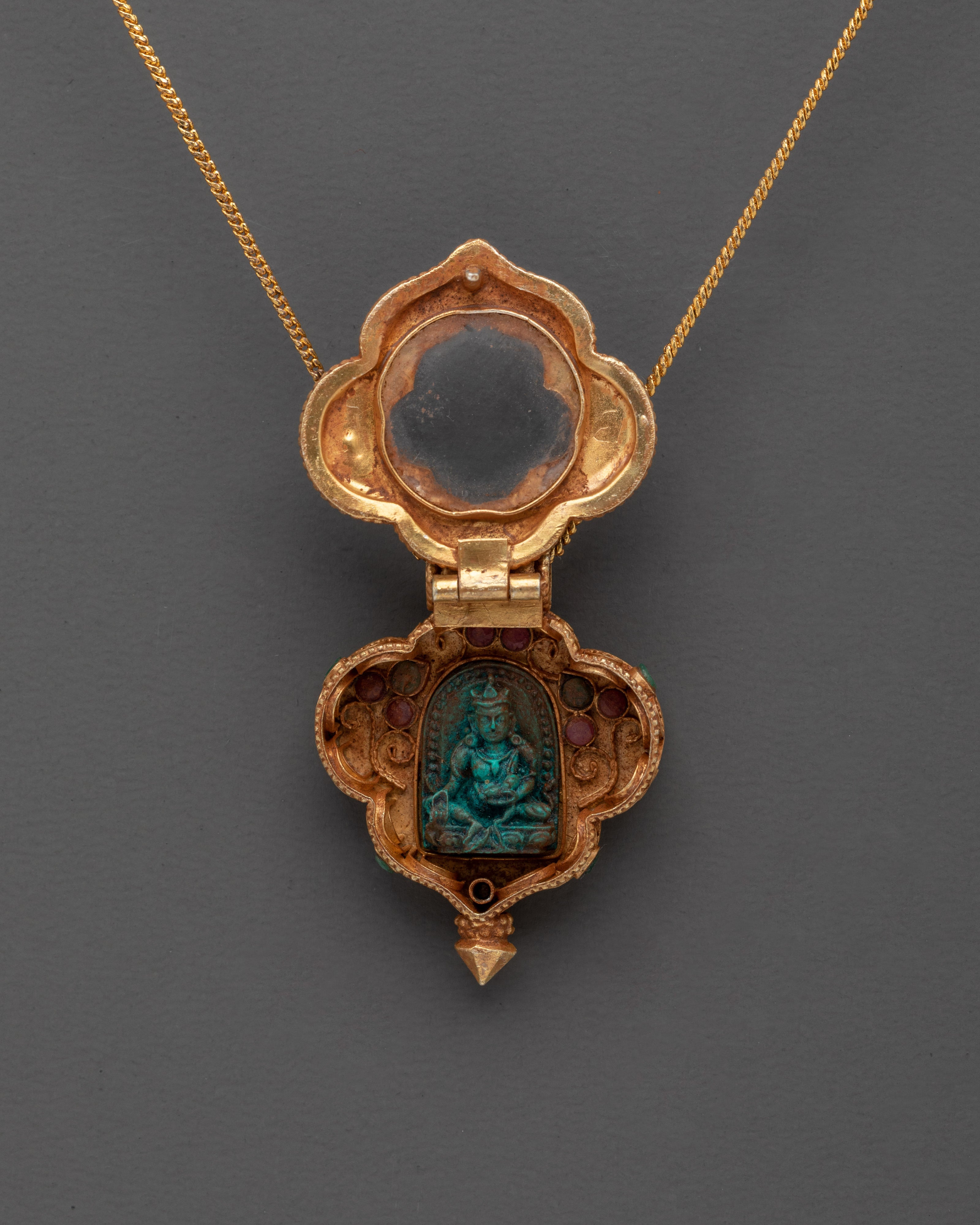 Spiritual Ghau Prayer Box Locket | Tibetan Amulet for Protection